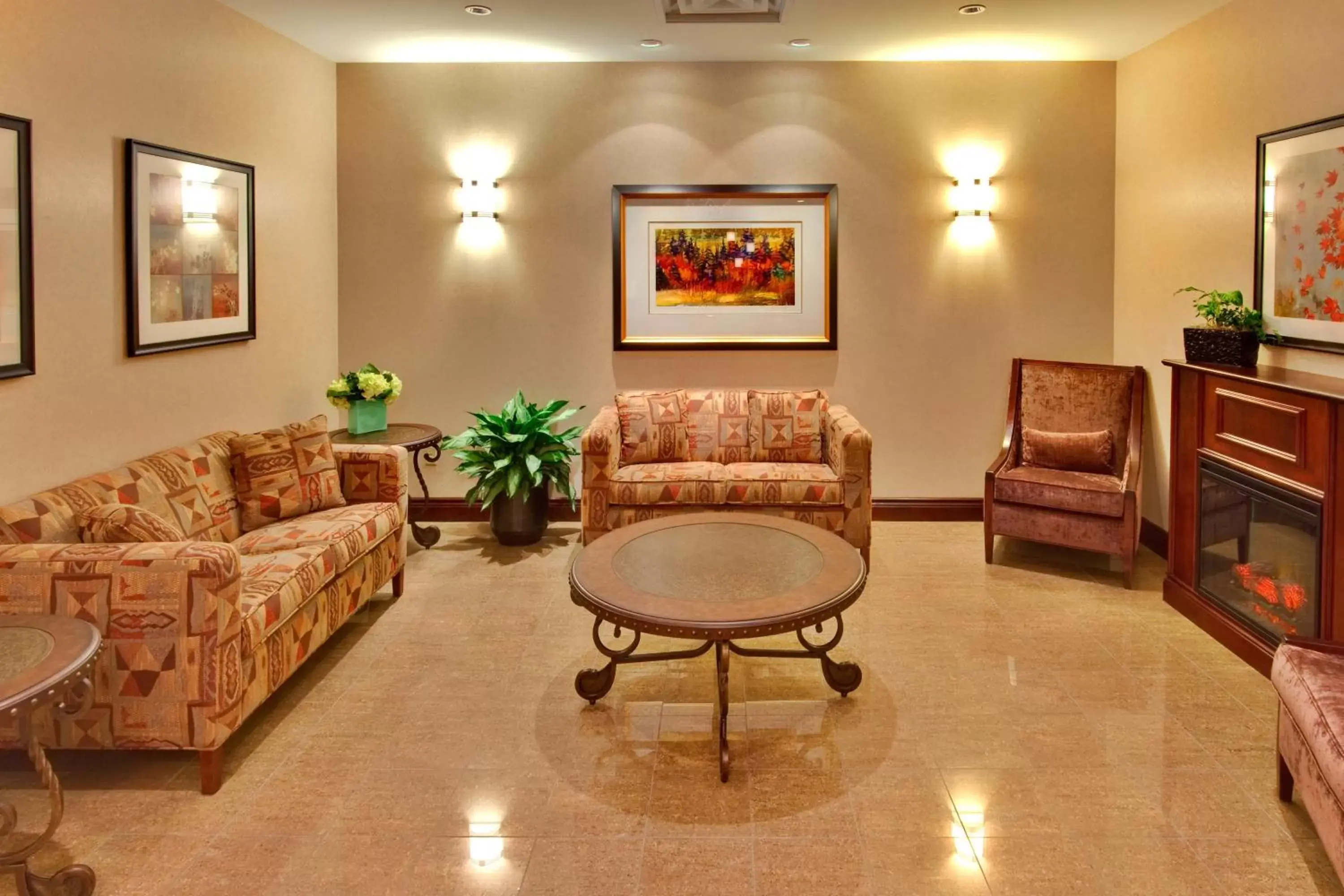 Lobby or reception, Seating Area in Holiday Inn Express Hotel & Suites Brockville, an IHG Hotel