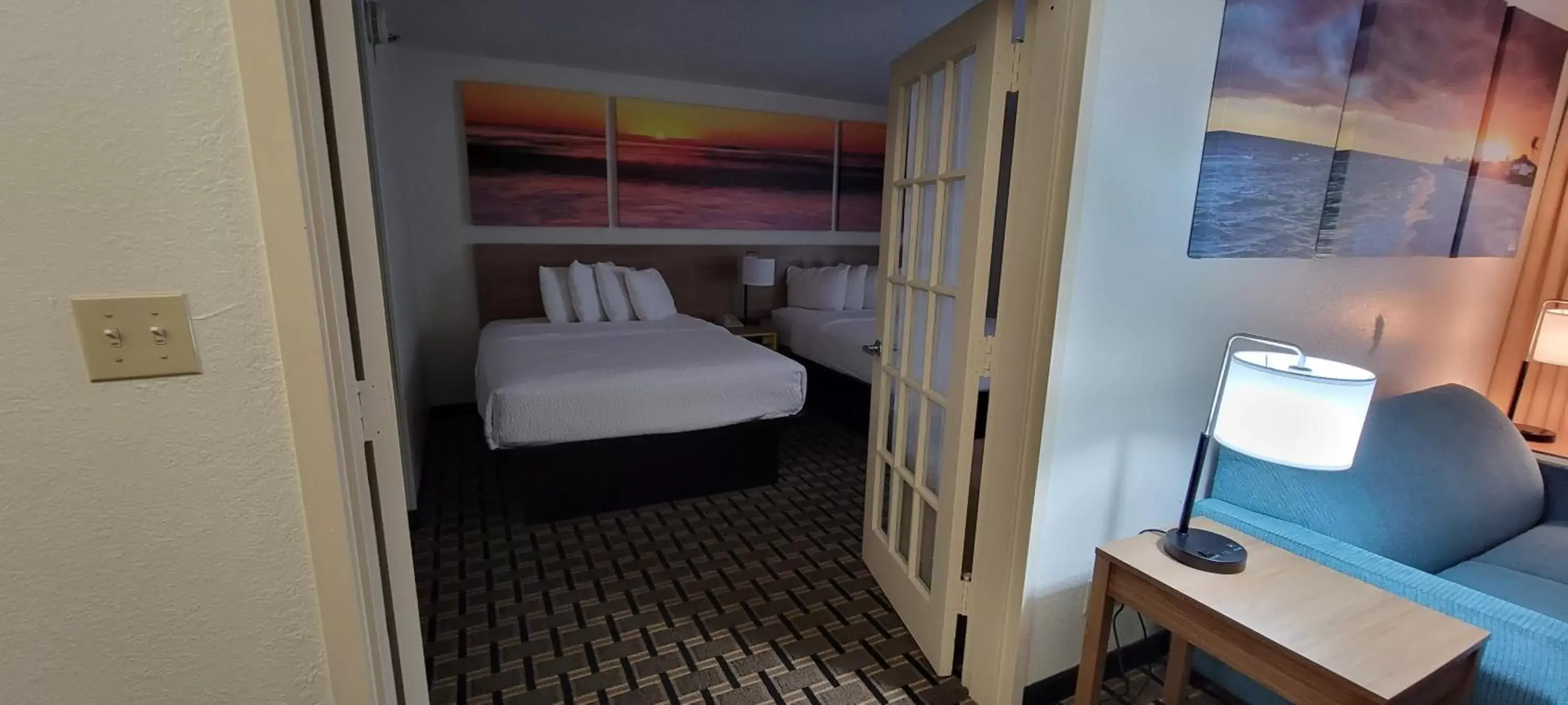 Bunk Bed in Hotel Carolina A Days Inn by Wyndham