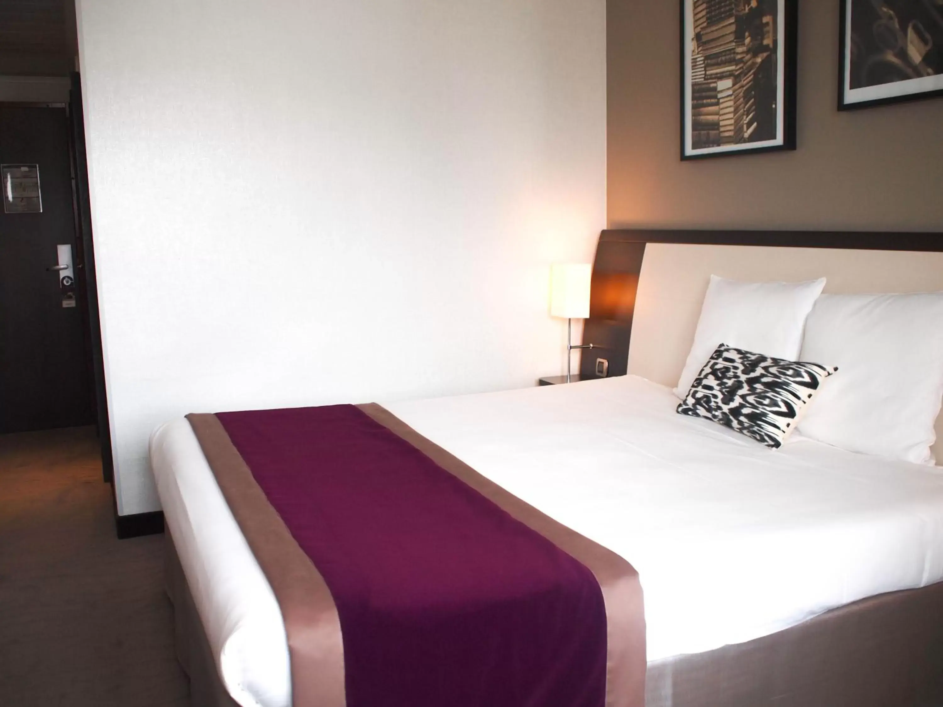 Bedroom, Bed in Mercure Angers Centre Gare