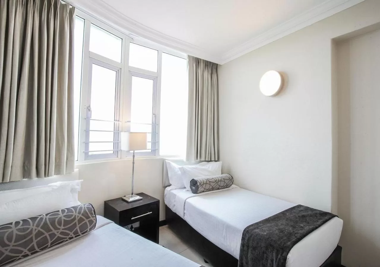 Bedroom, Bed in Blue Waters Hotel