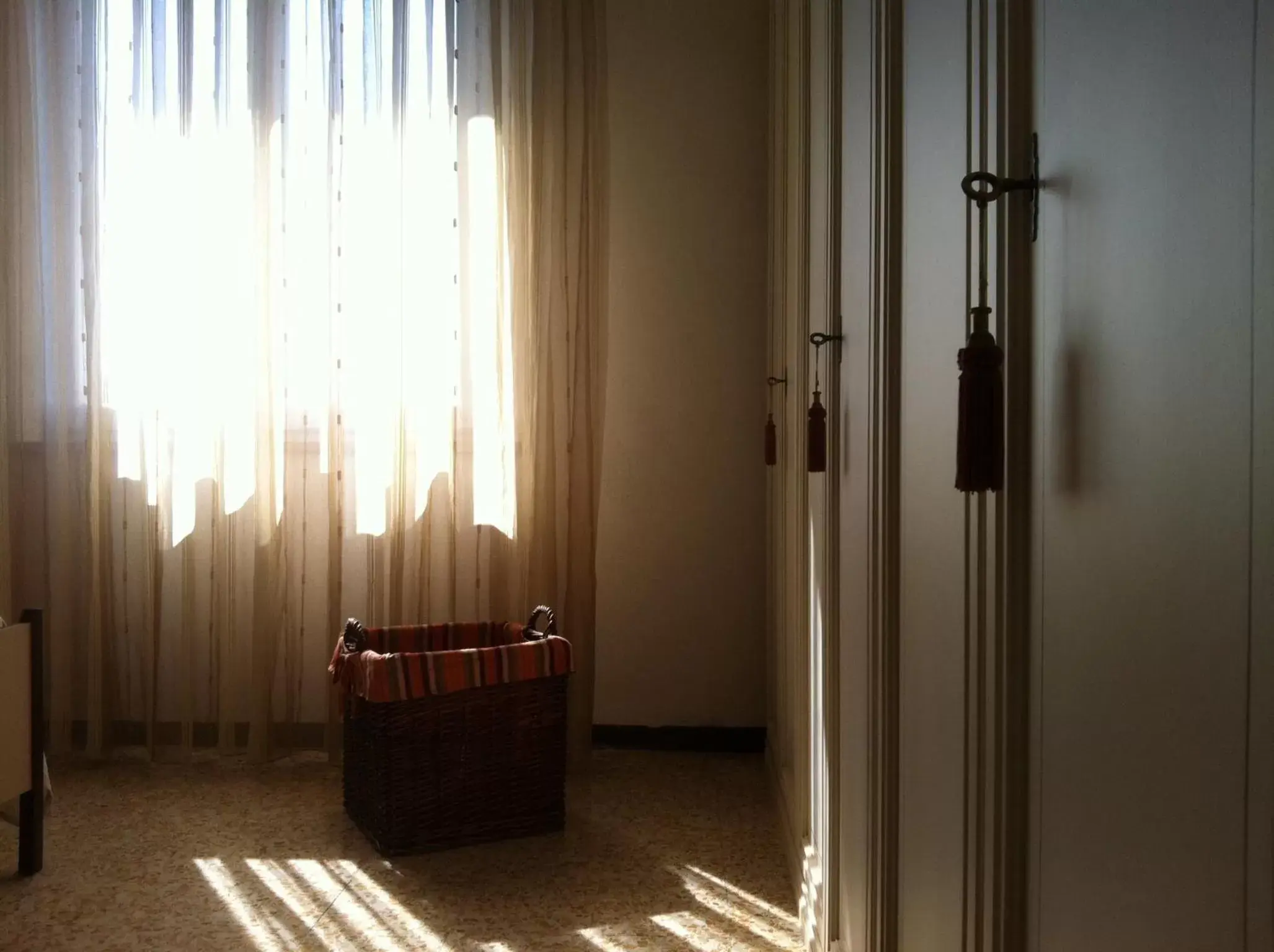 Decorative detail, Bathroom in Cav Costa degli Etruschi