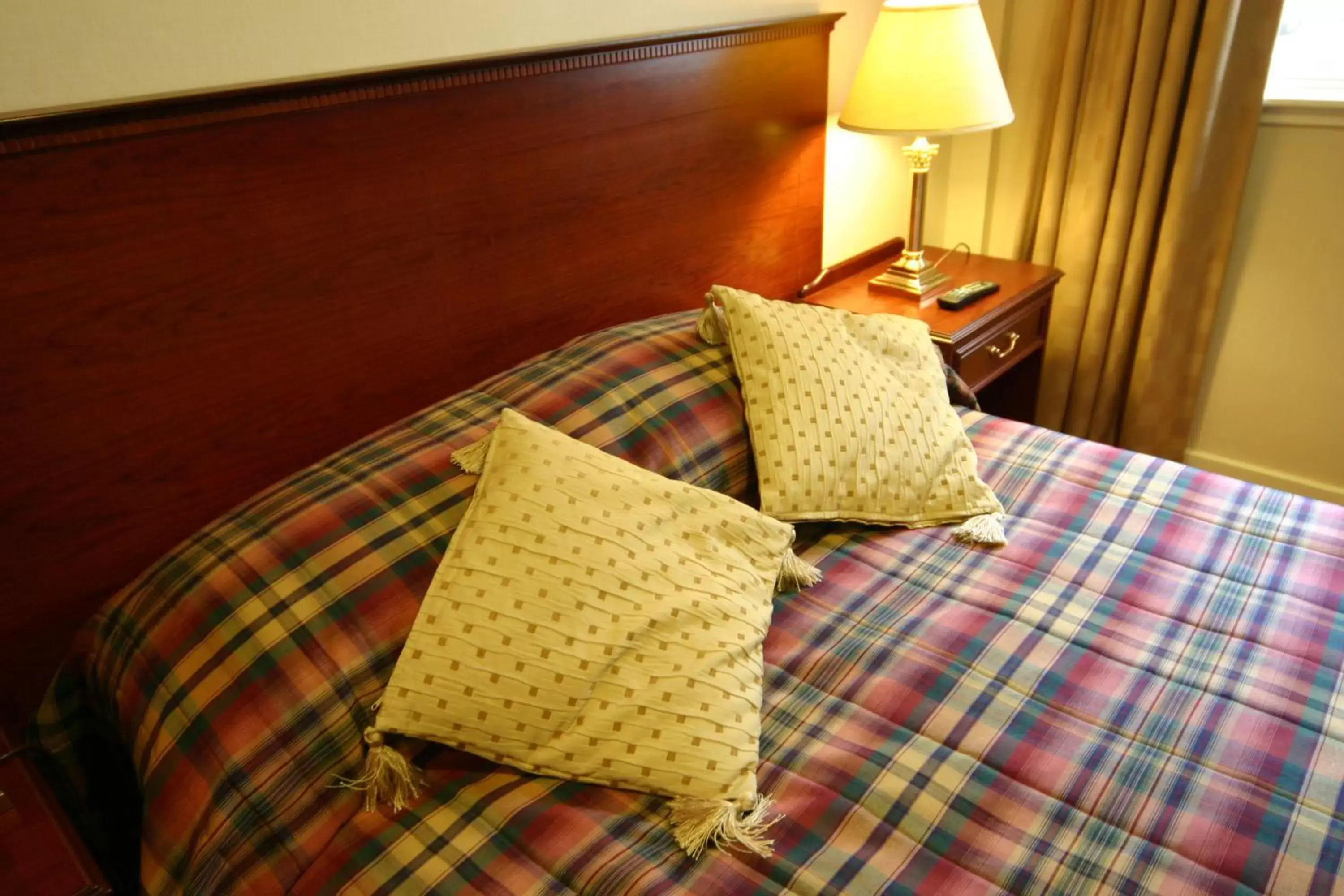 Bedroom, Room Photo in Salutation Hotel