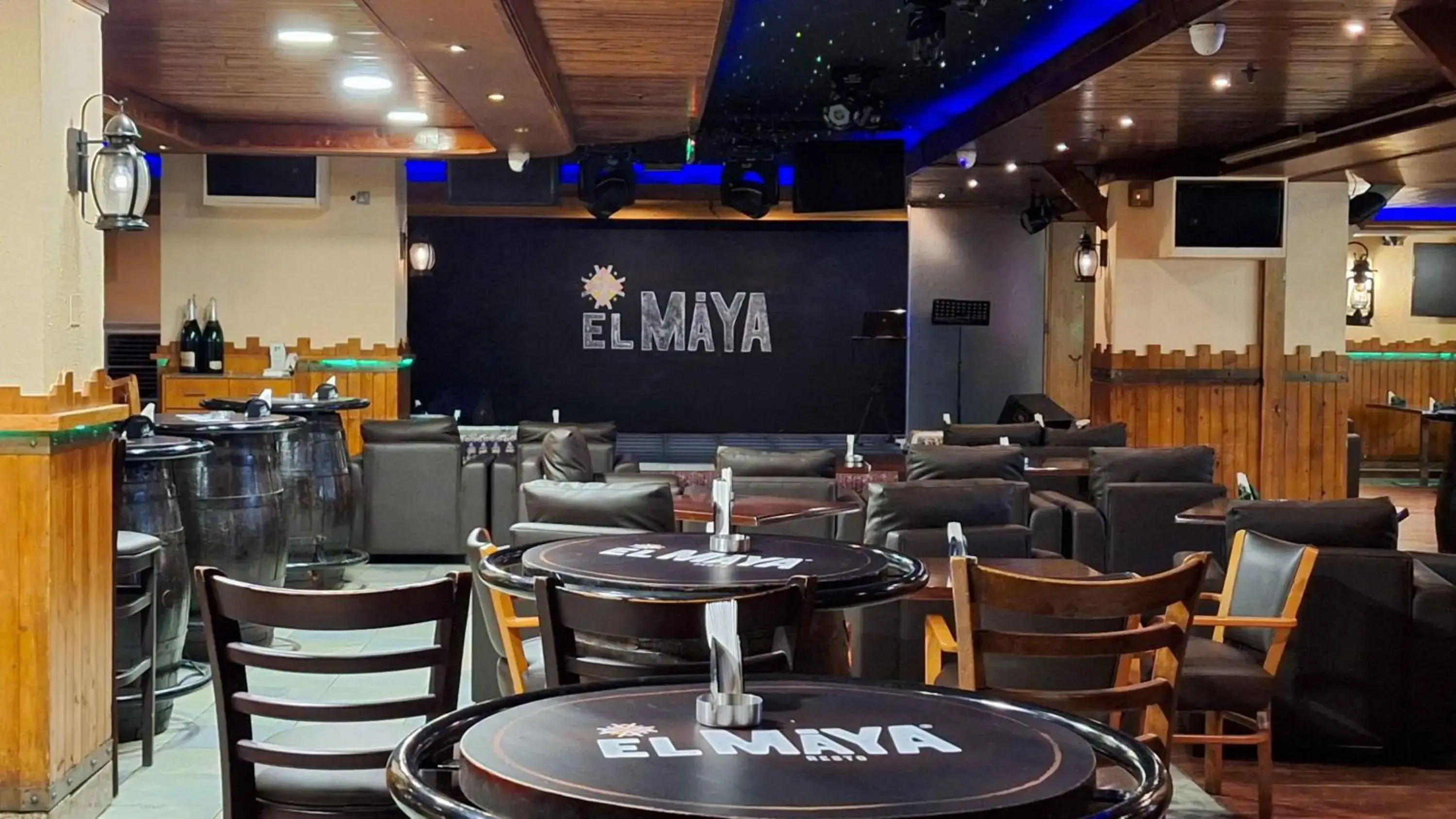 Nightclub / DJ, Restaurant/Places to Eat in Avenue Hotel Dubai