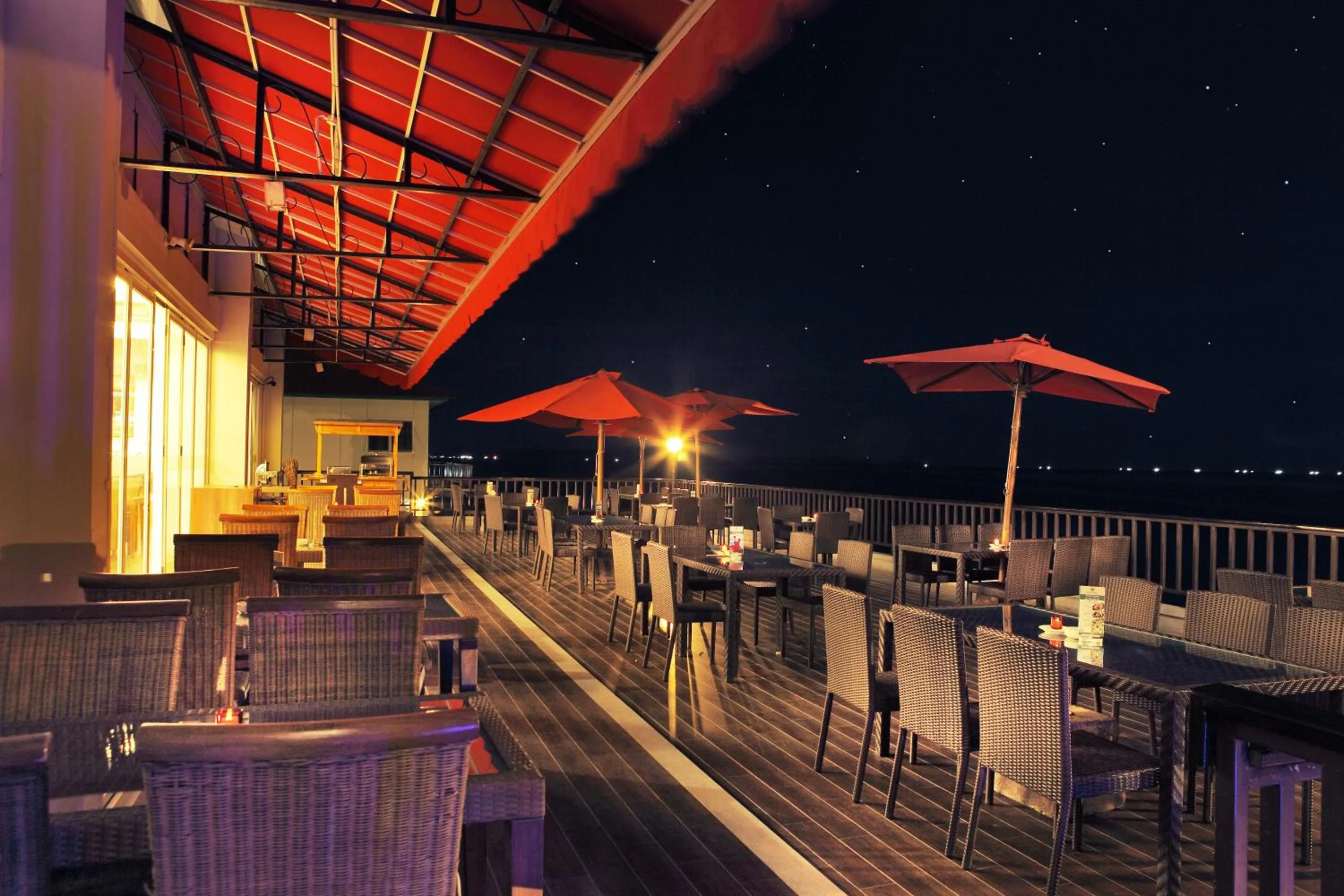 Restaurant/places to eat in Hotel on The Rock