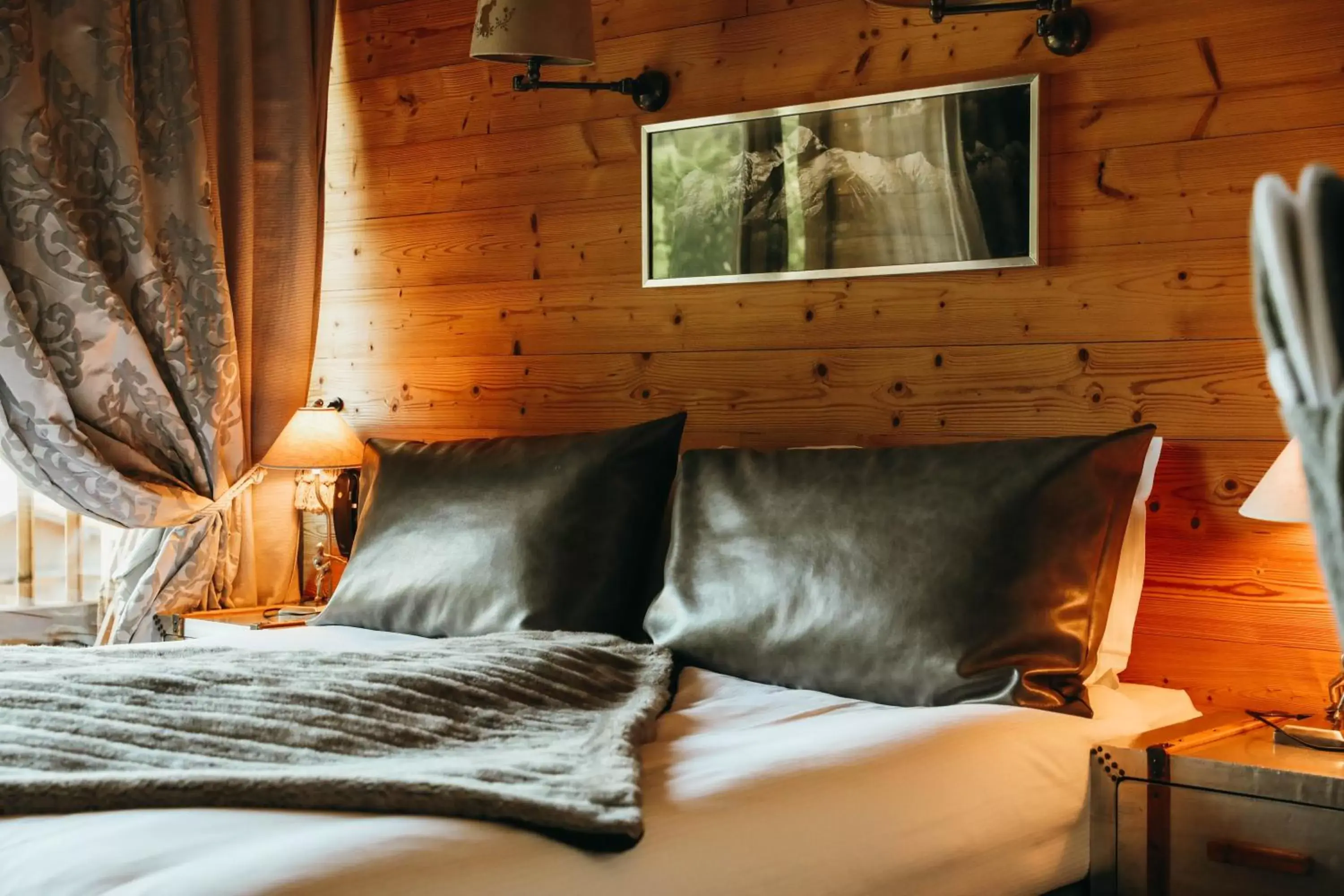 Bedroom, Bed in Les Grands Montets Hotel & Spa