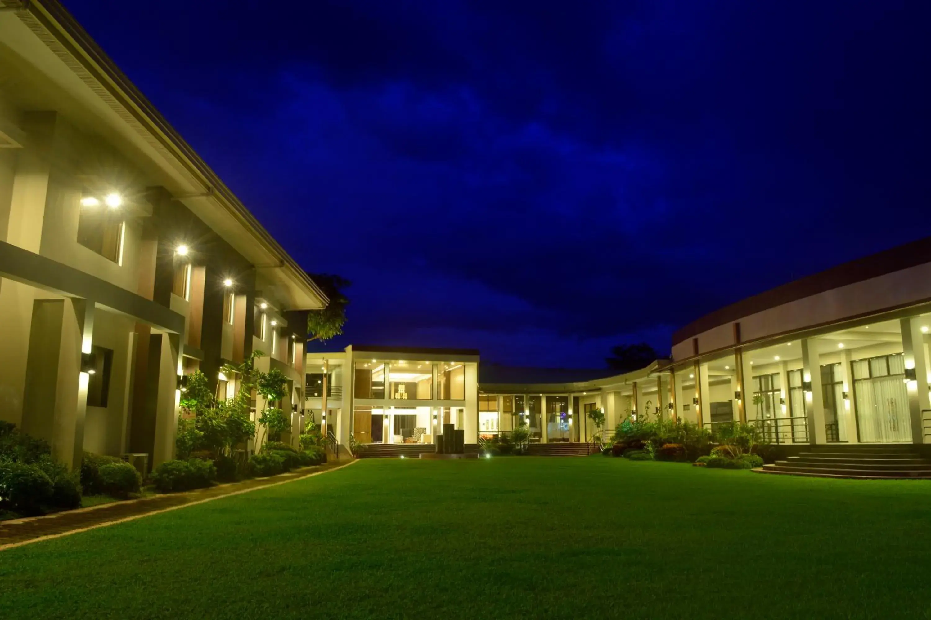 Garden view, Property Building in Ariana Hotel