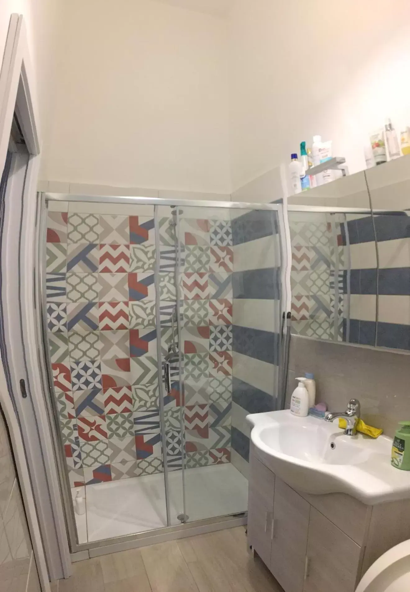 Shower, Bathroom in Casa Theodor B&B