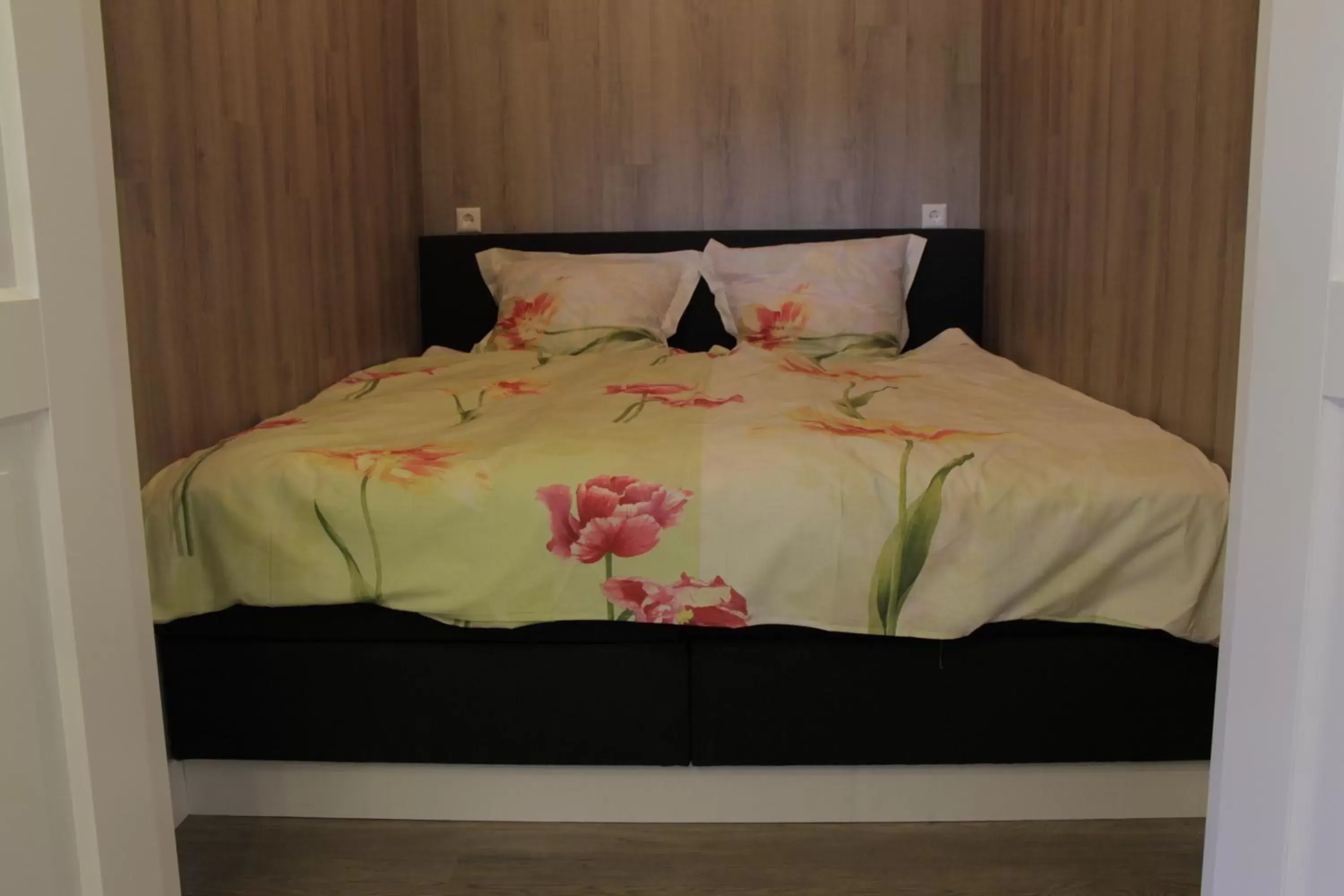 Bed in B&B “Te Warskip bij BlokVis”