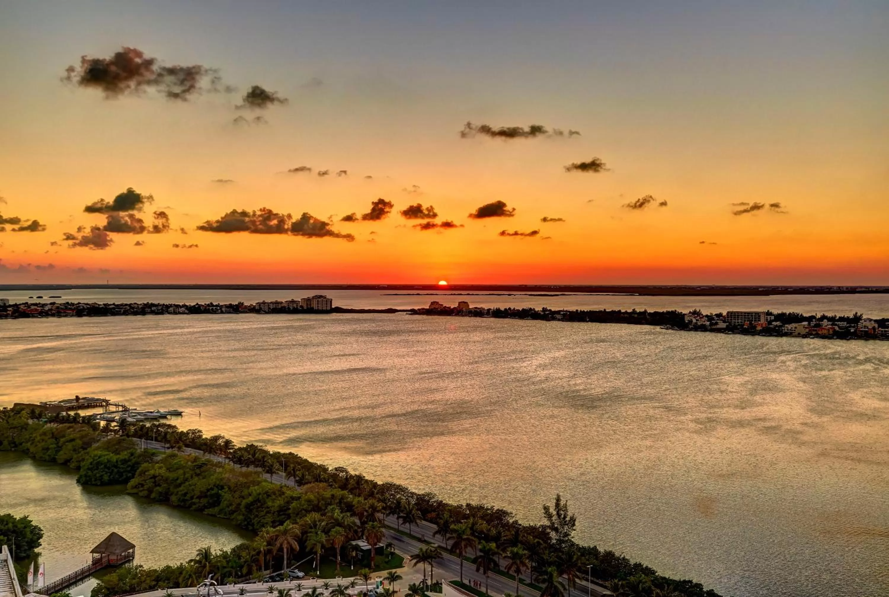 Lake view in Royalton CHIC Cancun, An Autograph Collection All-Inclusive Resort - Adults Only