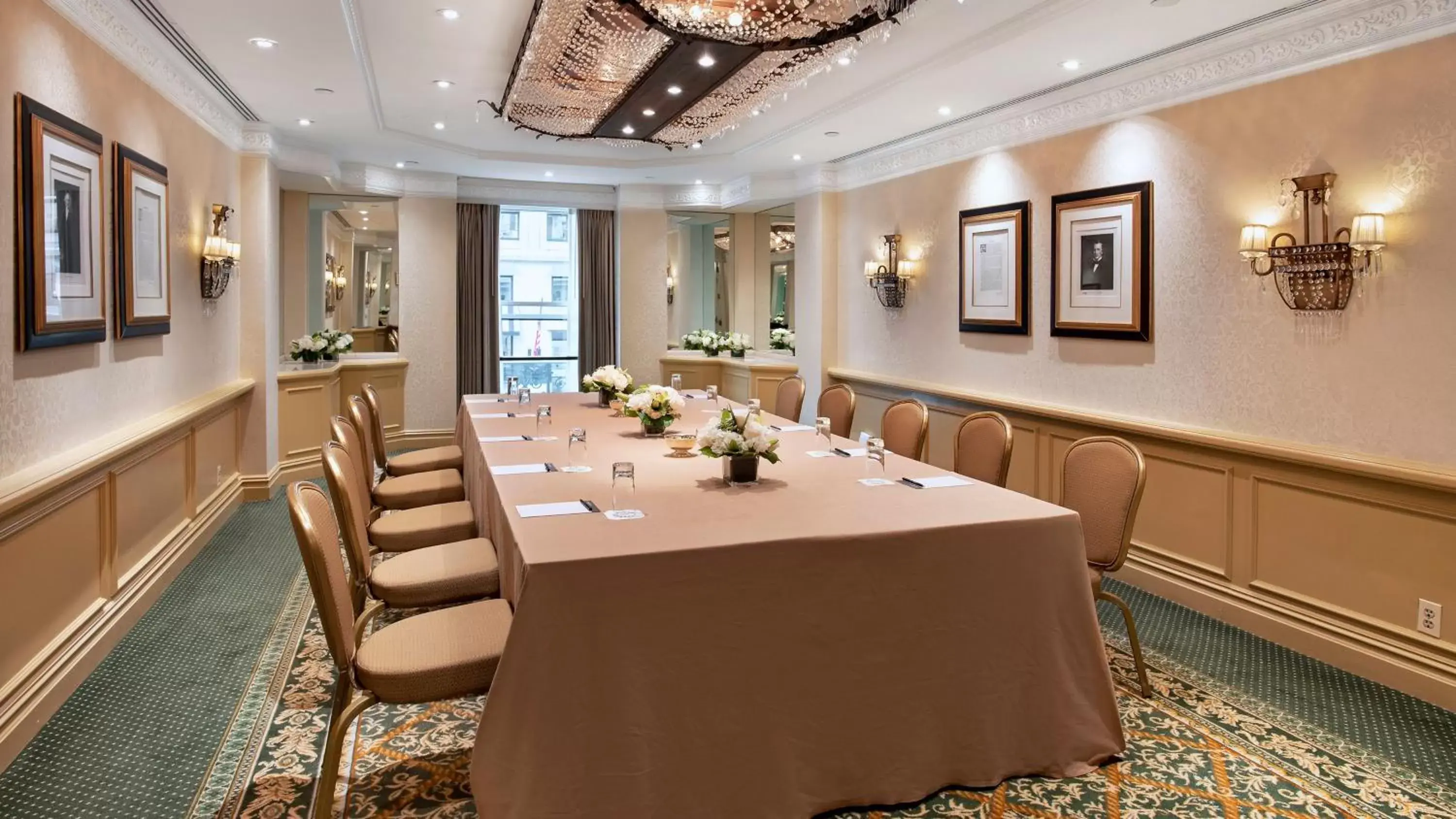 Meeting/conference room, Business Area/Conference Room in Willard InterContinental Washington, an IHG Hotel