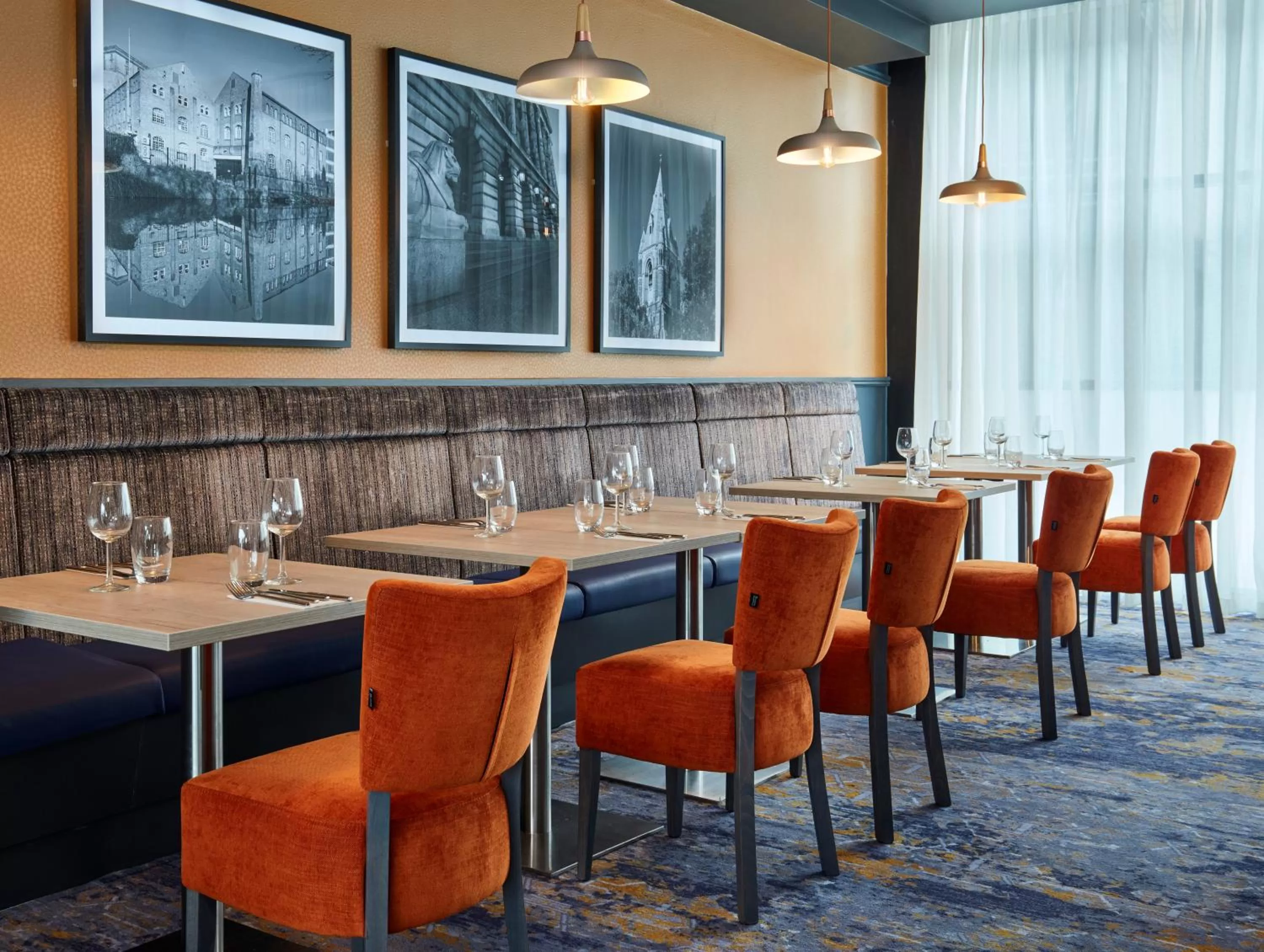 Restaurant/places to eat in Leonardo Hotel Nottingham