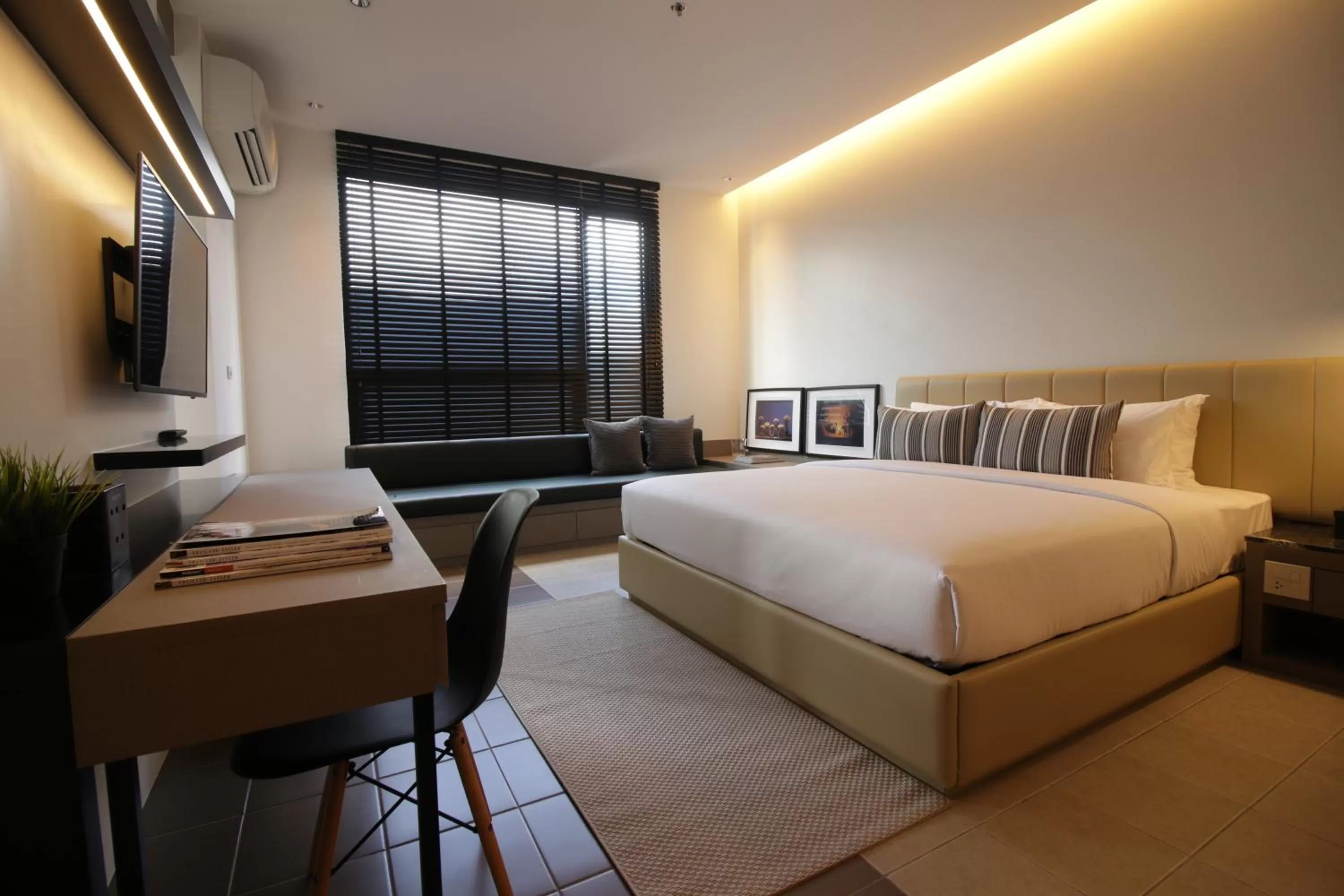 Nitarn Room King in Theatre Residence