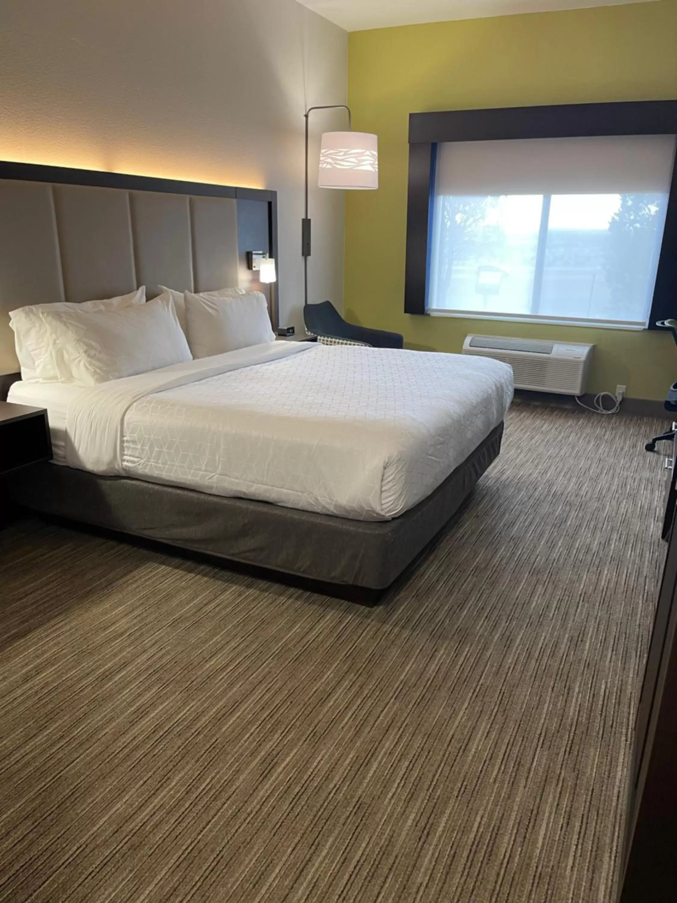 Bed in Holiday Inn Express Hotel & Suites Las Vegas, an IHG Hotel