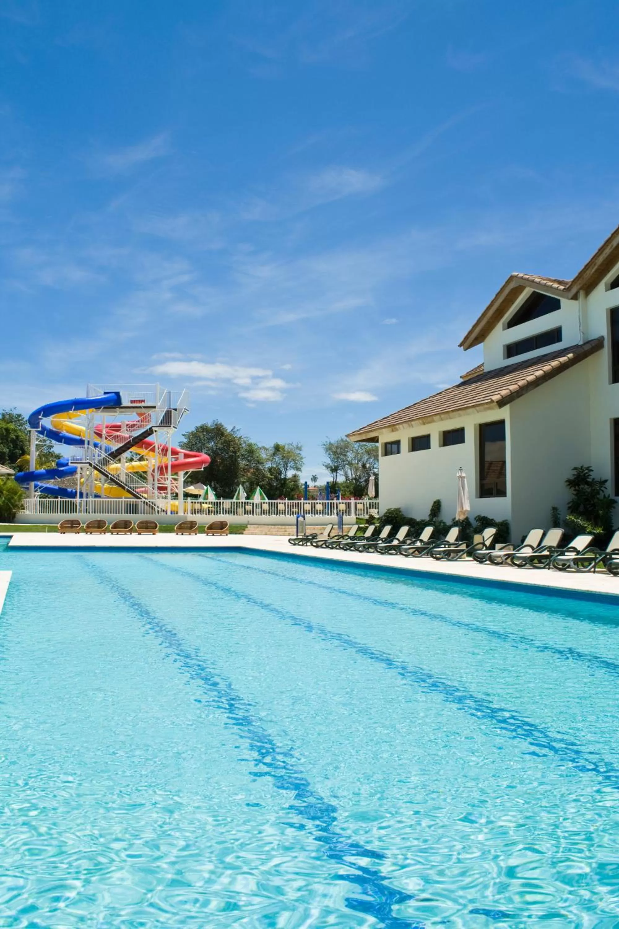 Restaurant/places to eat, Swimming Pool in Ocean Village Deluxe Resort & Spa