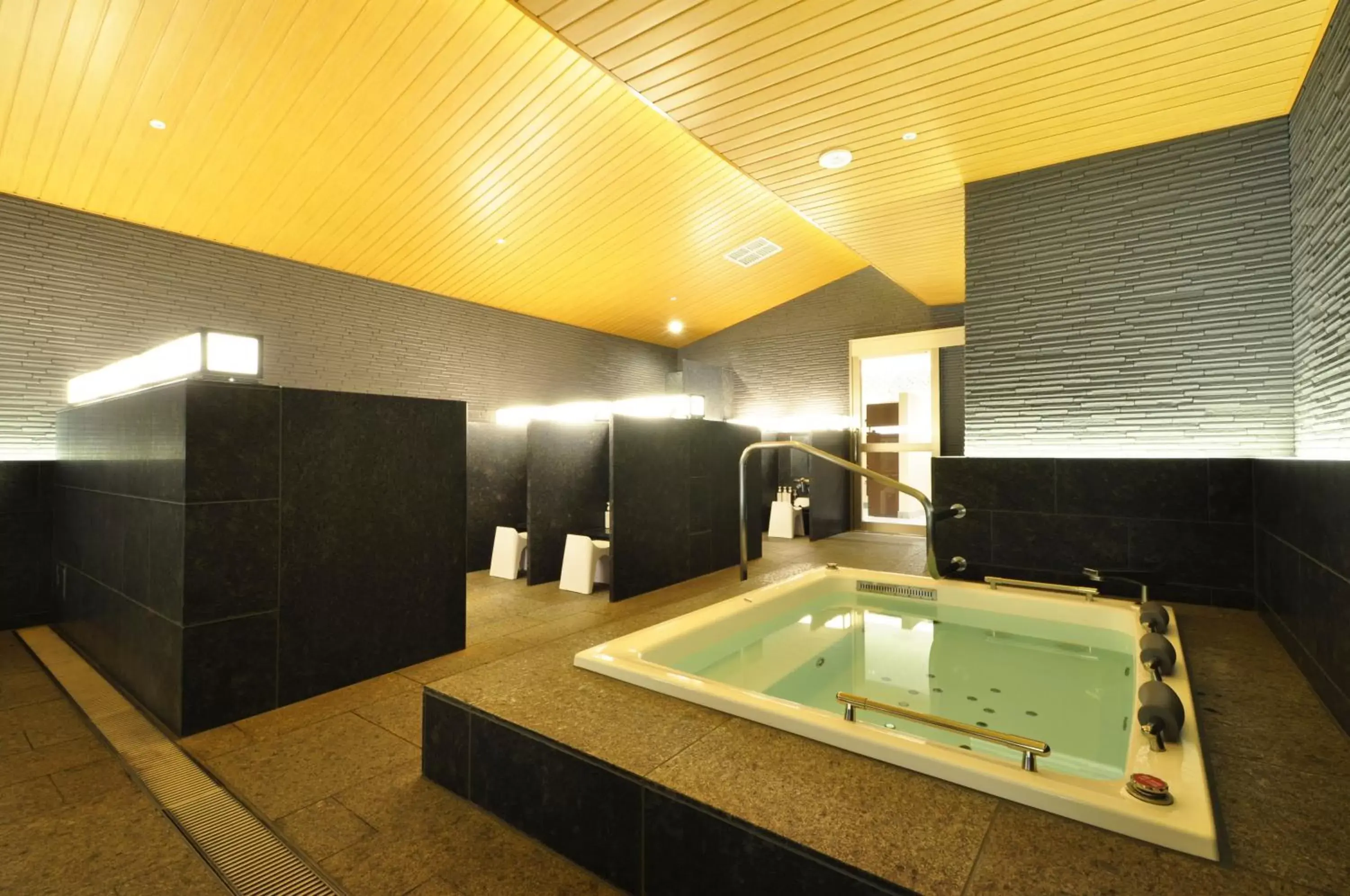 Public Bath, Swimming Pool in Hotel JAL City Sapporo Nakajima Park