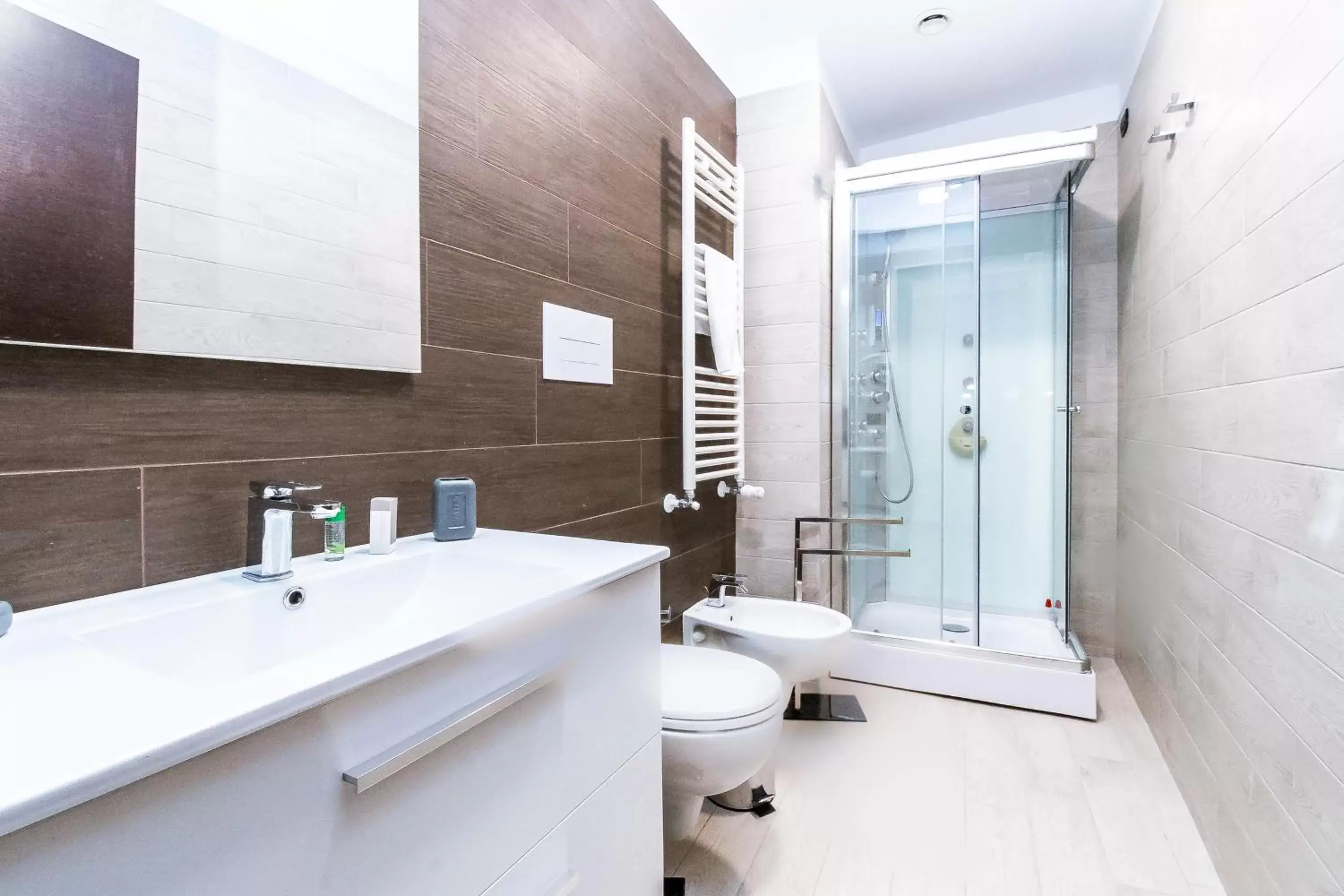 Shower, Bathroom in Palazzo Settembrini 49