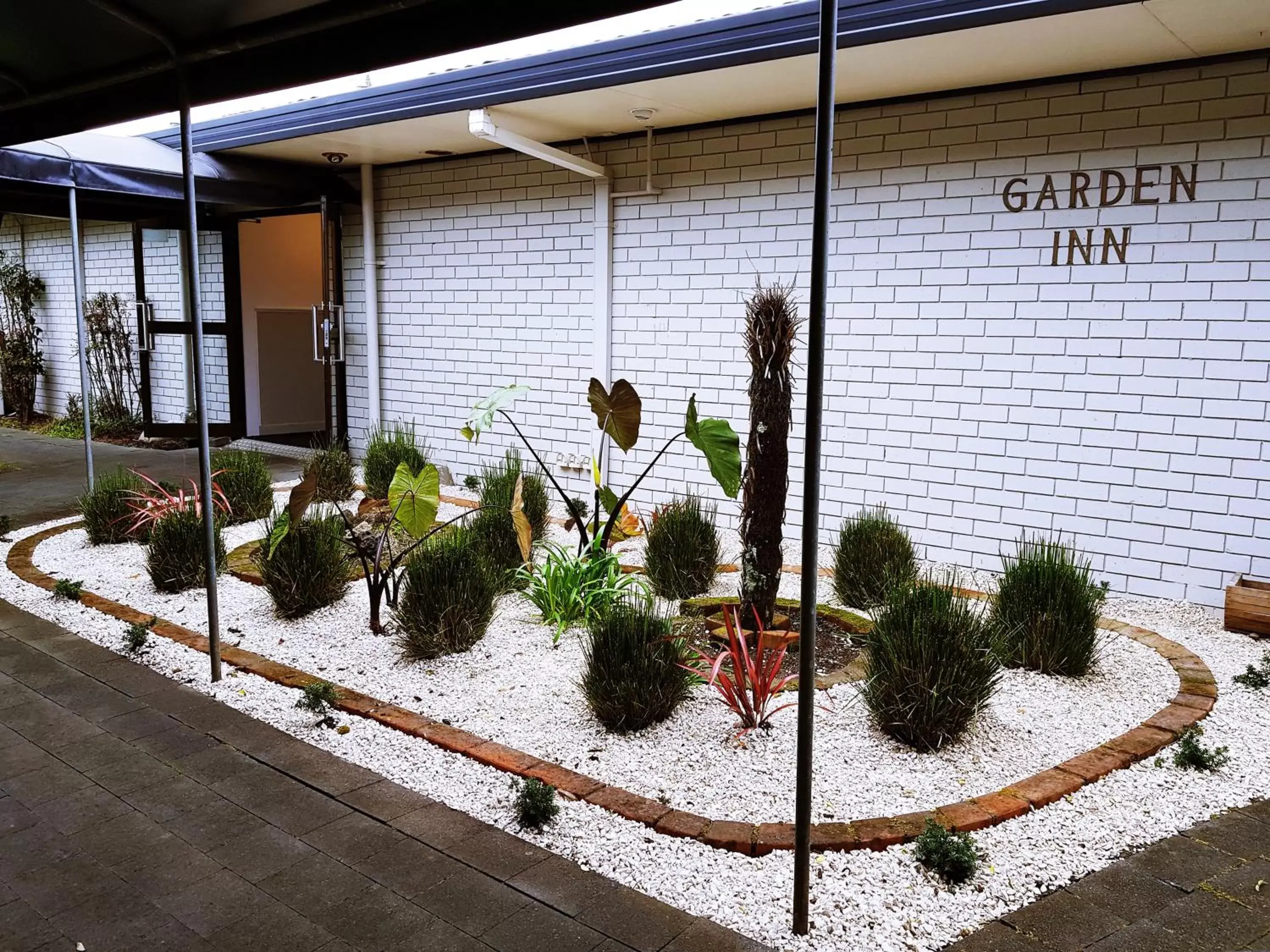 Garden in Airport Garden Inn Hotel & Conference Centre