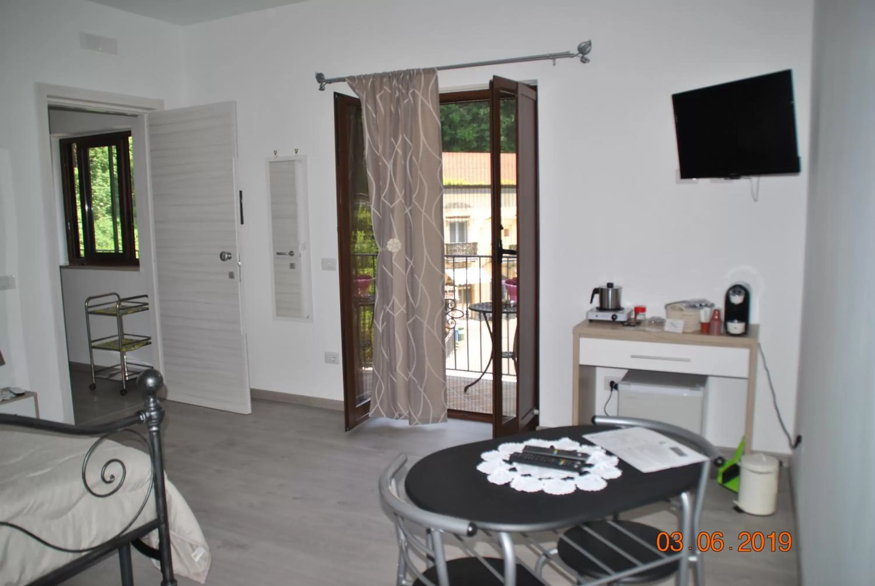 Dining Area in B&B 40 Steps