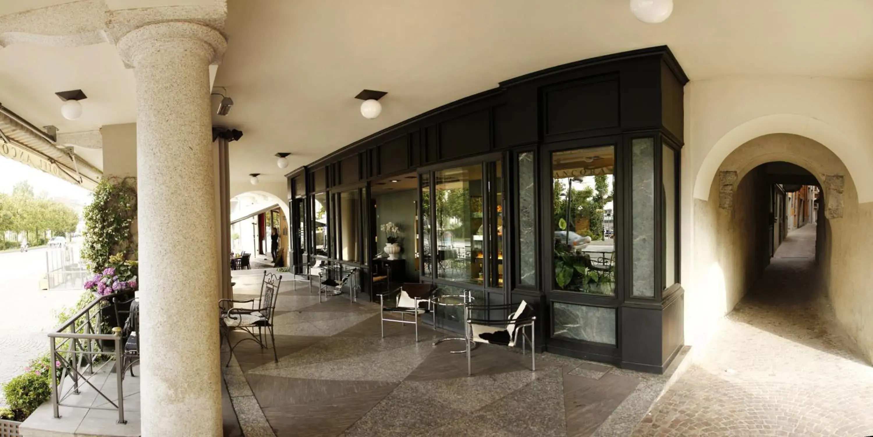 Facade/entrance, Patio/Outdoor Area in Hotel Ancora