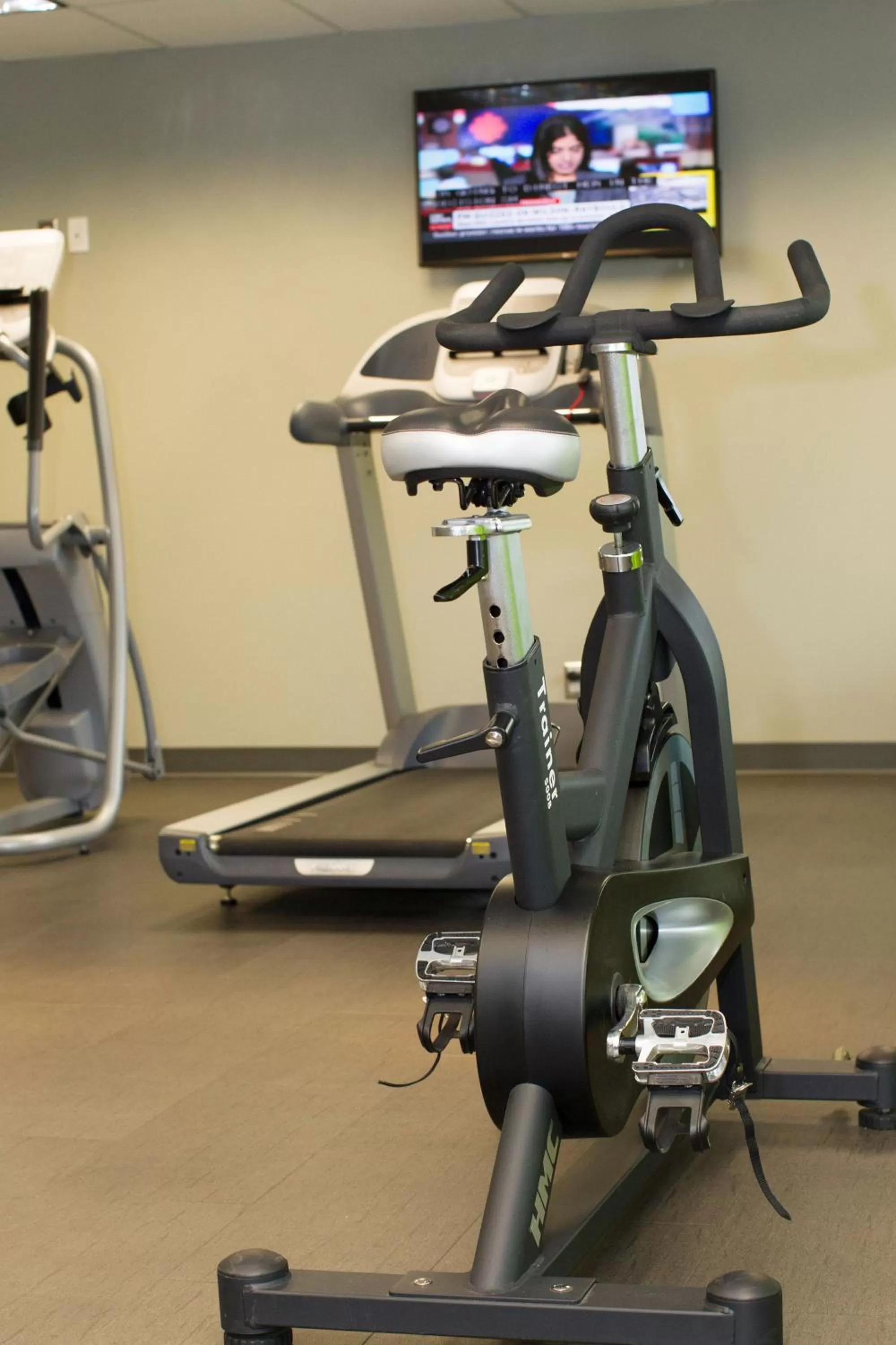 Fitness centre/facilities in Coast Hotel & Convention Centre