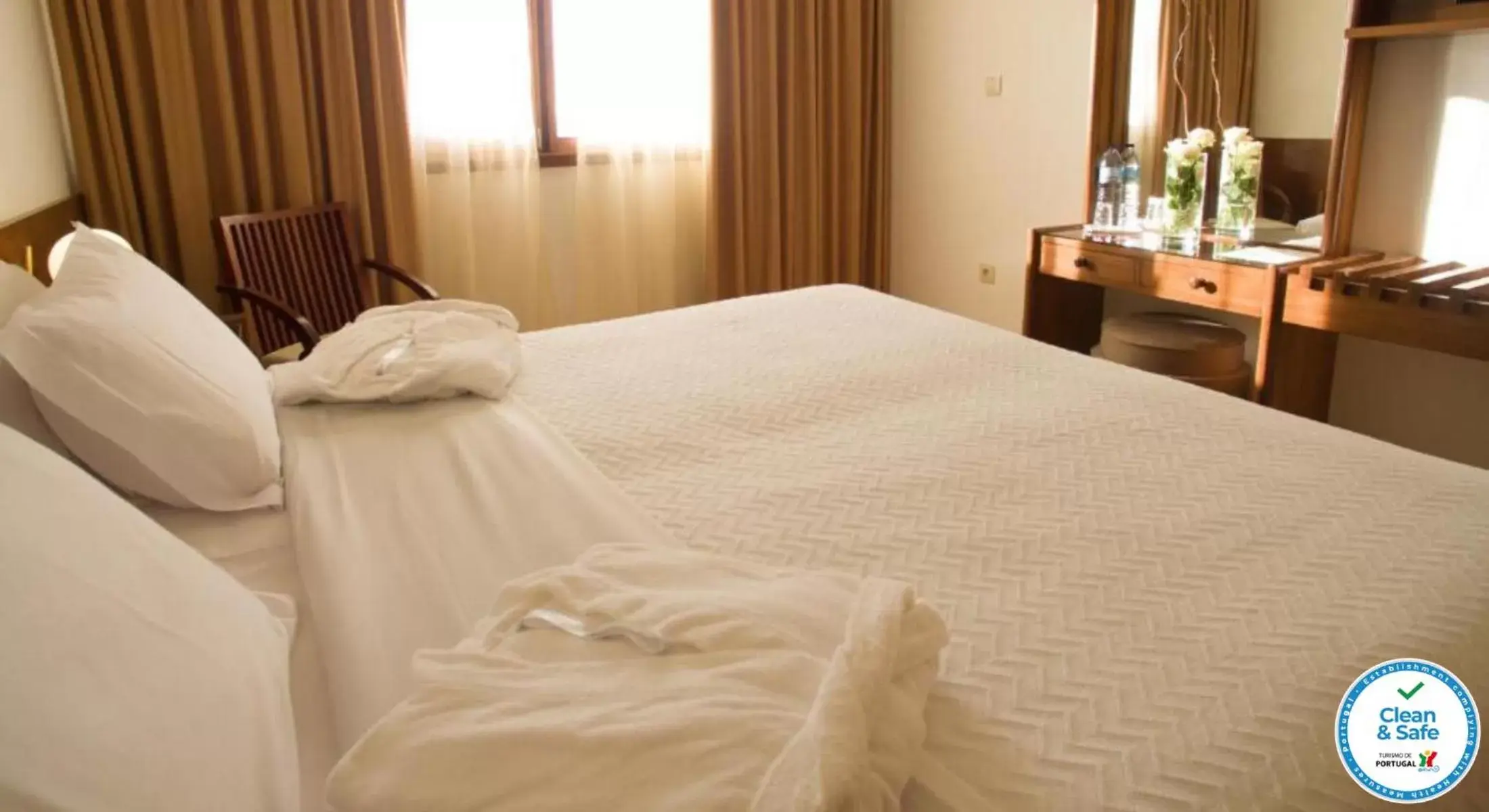 Bedroom, Bed in Hotel Santo Andre