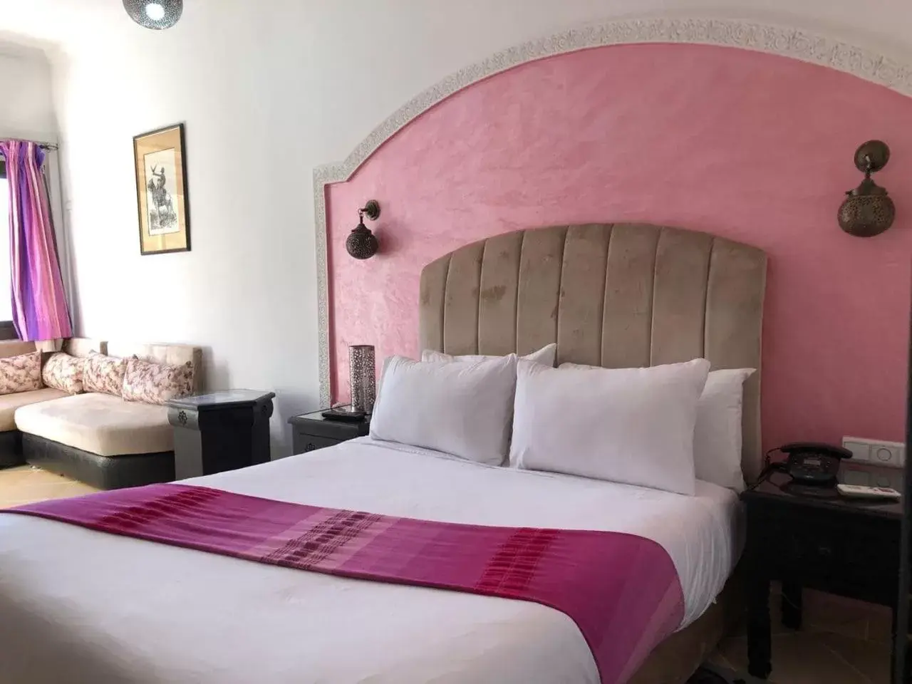 Bed in Hotel Parador