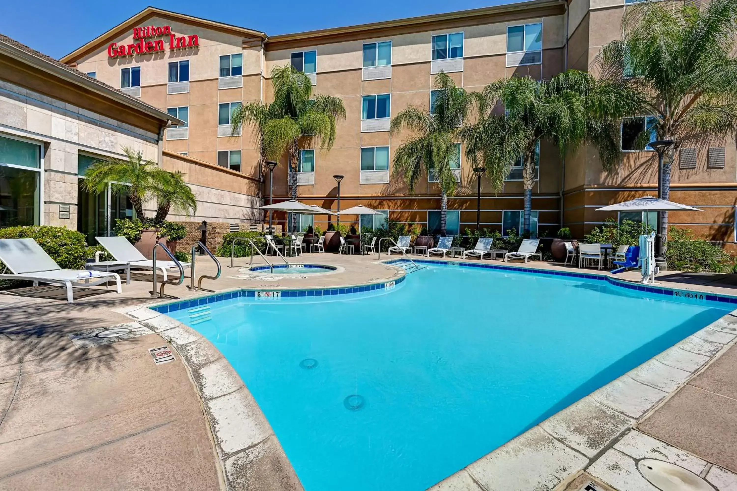 Pool view, Swimming Pool in Hilton Garden Inn San Bernardino