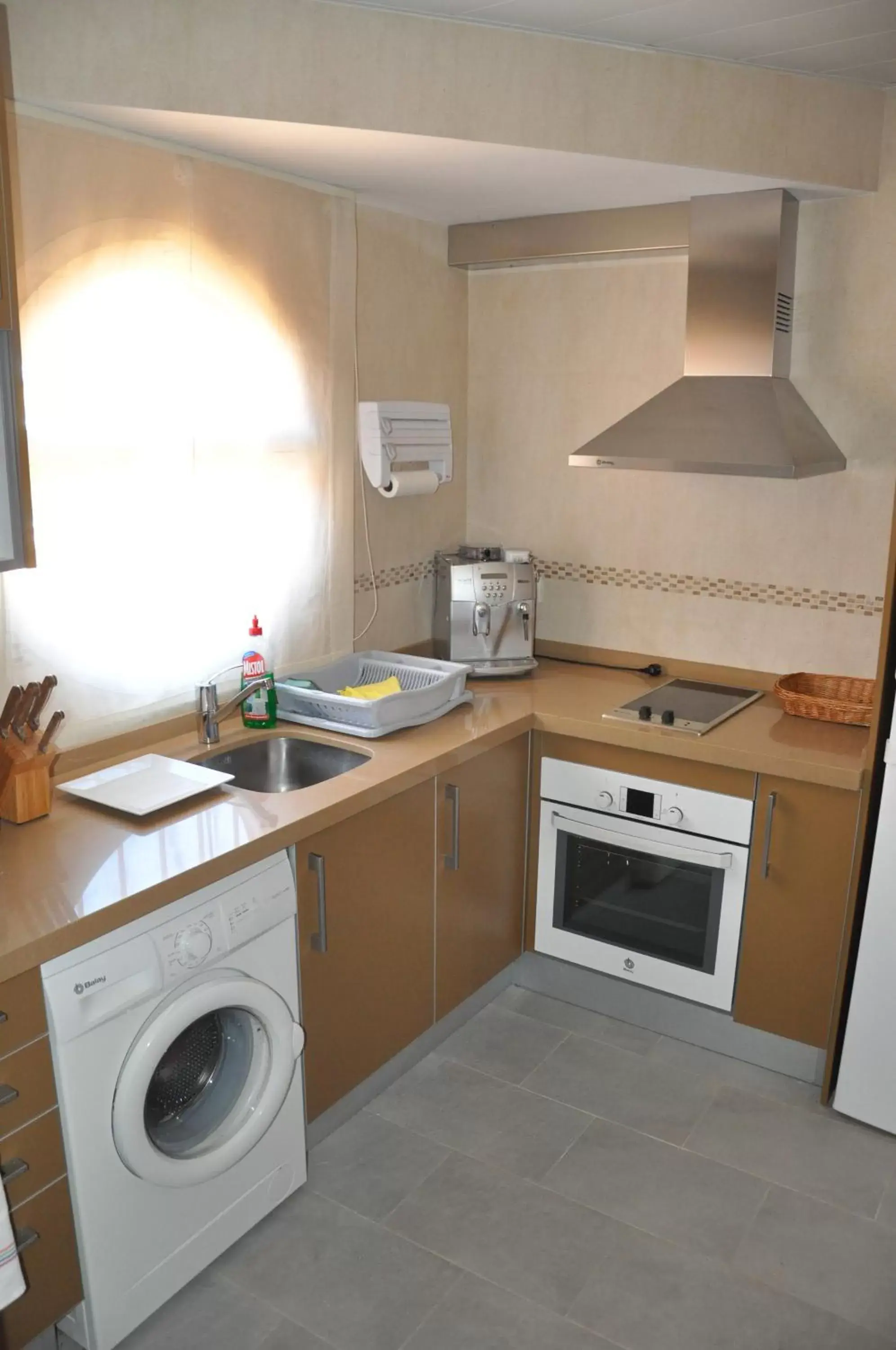 Kitchen or kitchenette, Kitchen/Kitchenette in Sunway Playa Golf & Spa Sitges