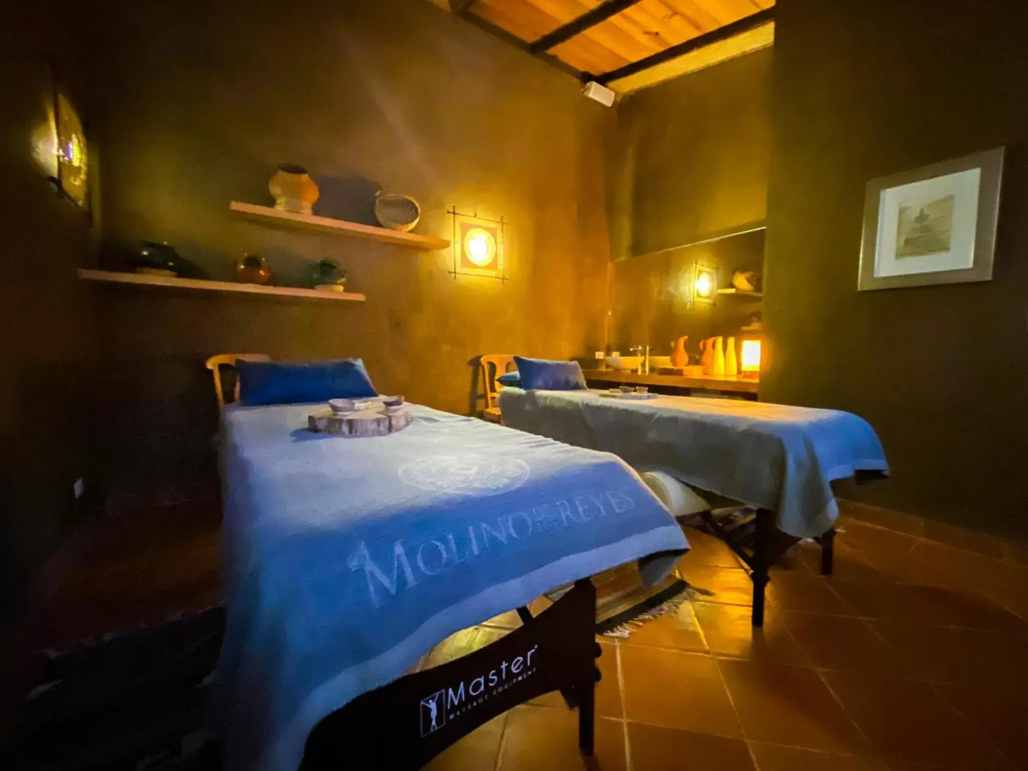 Massage, Bed in Molino de los Reyes By Rotamundos