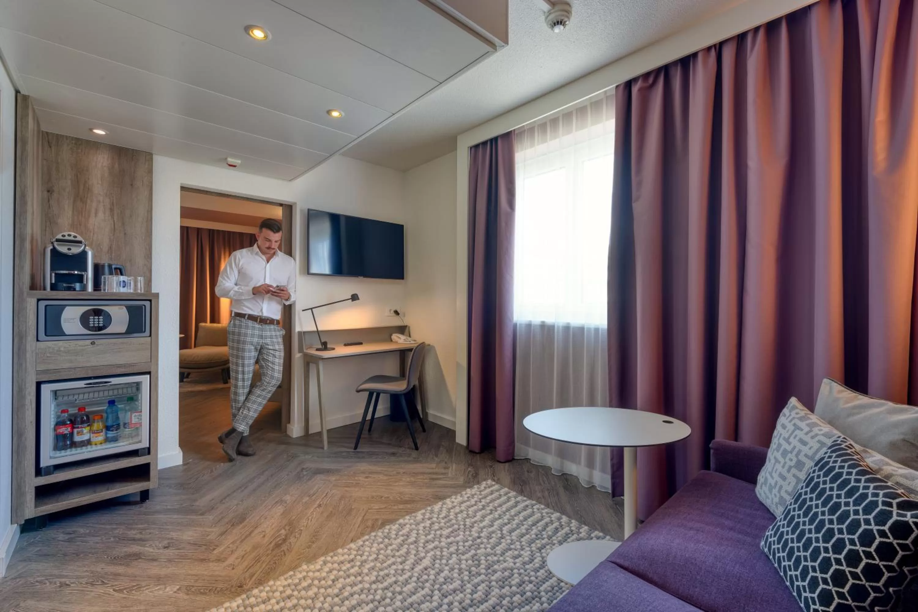 Coffee/tea facilities in Novotel Zurich City West