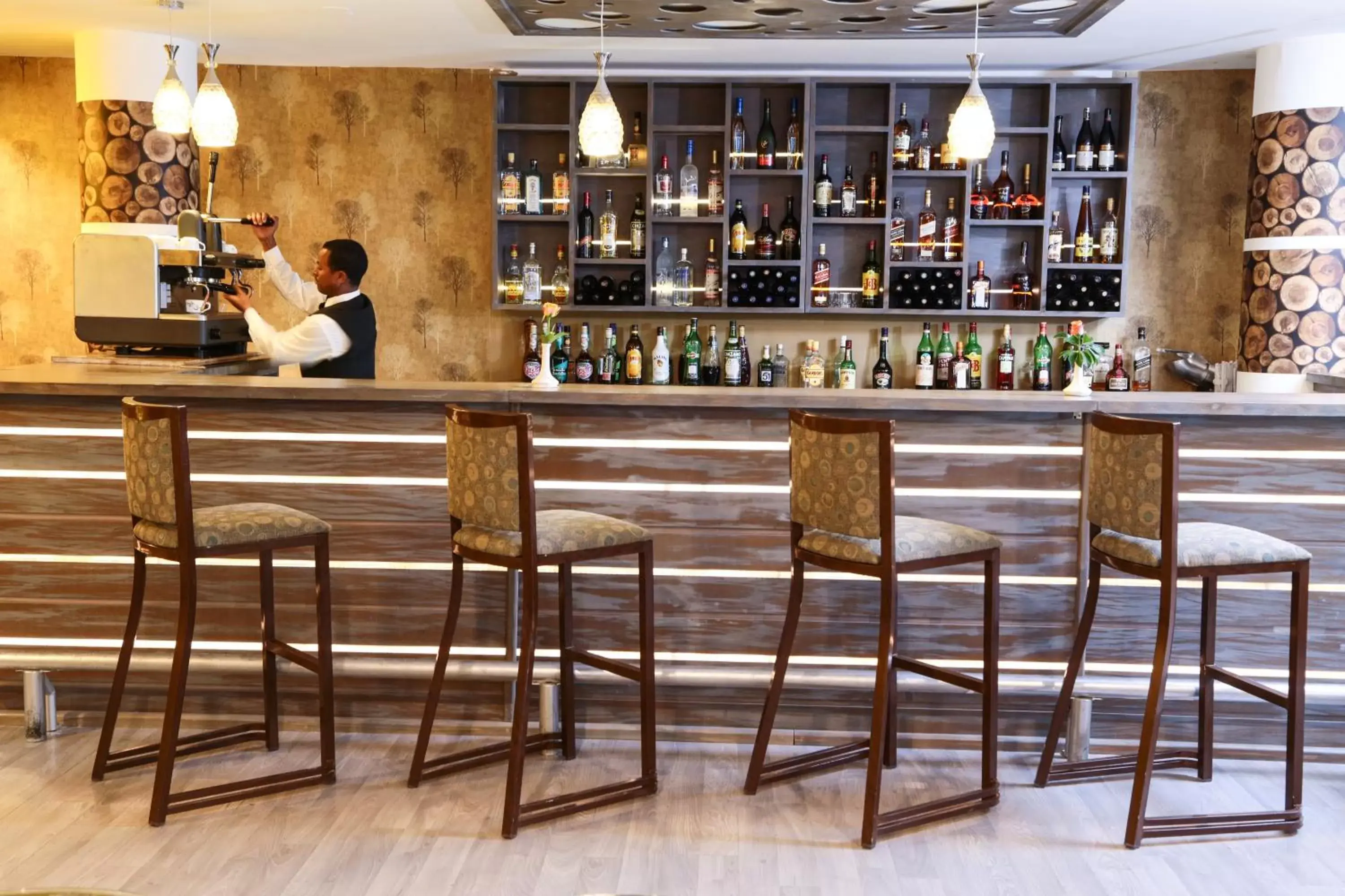 Lounge or bar in Jupiter International Hotel - Cazanchis