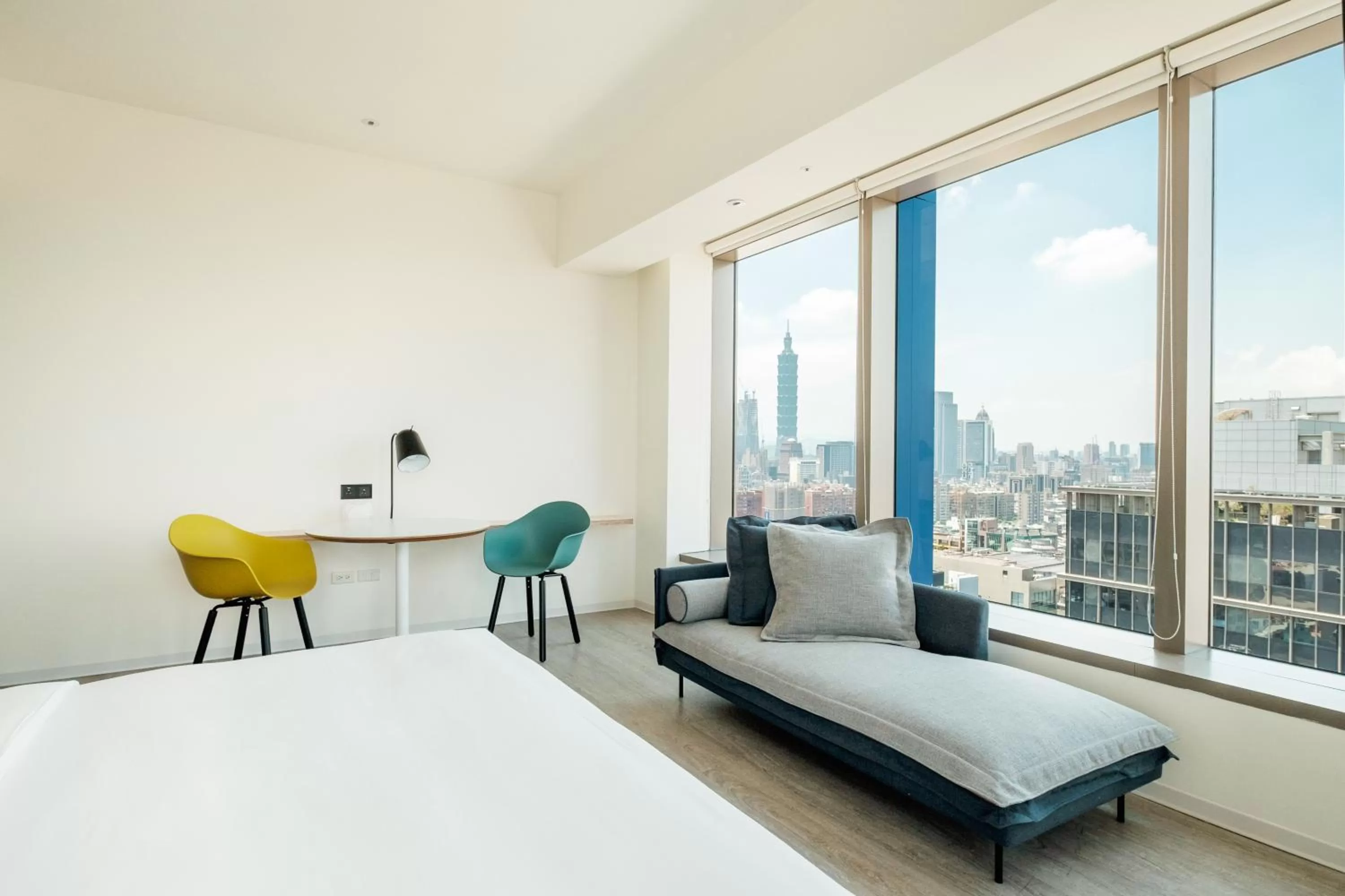 City view, Bed in amba Taipei Songshan