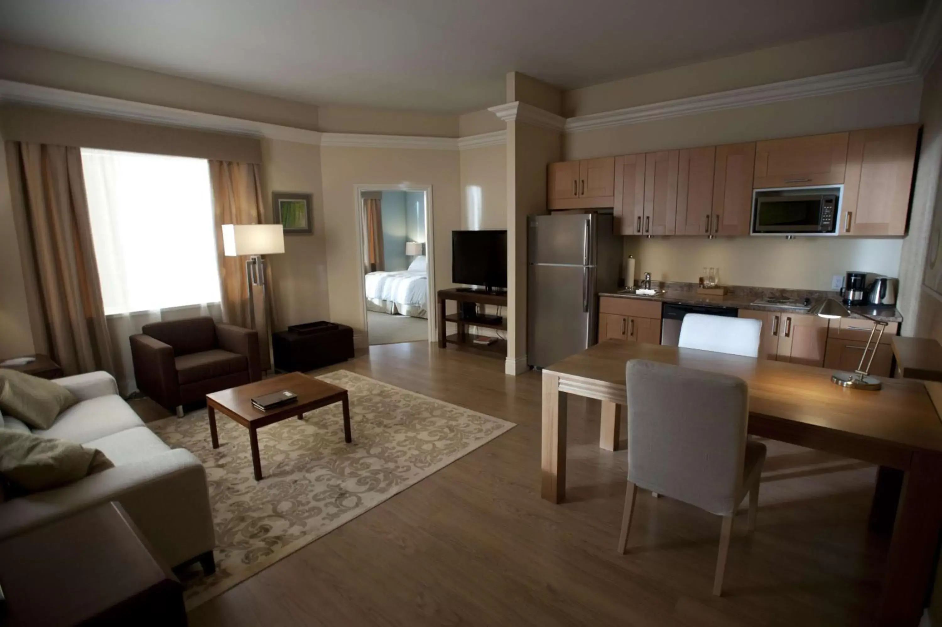 Bedroom, Kitchen/Kitchenette in Homewood Suites By Hilton Montgomery EastChase