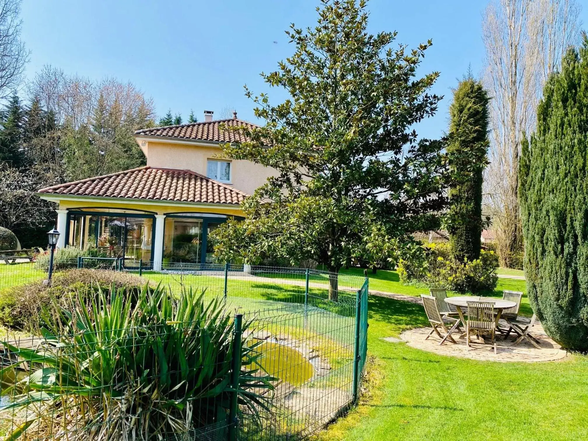 Garden in Les Villas du Domaine de Suzel