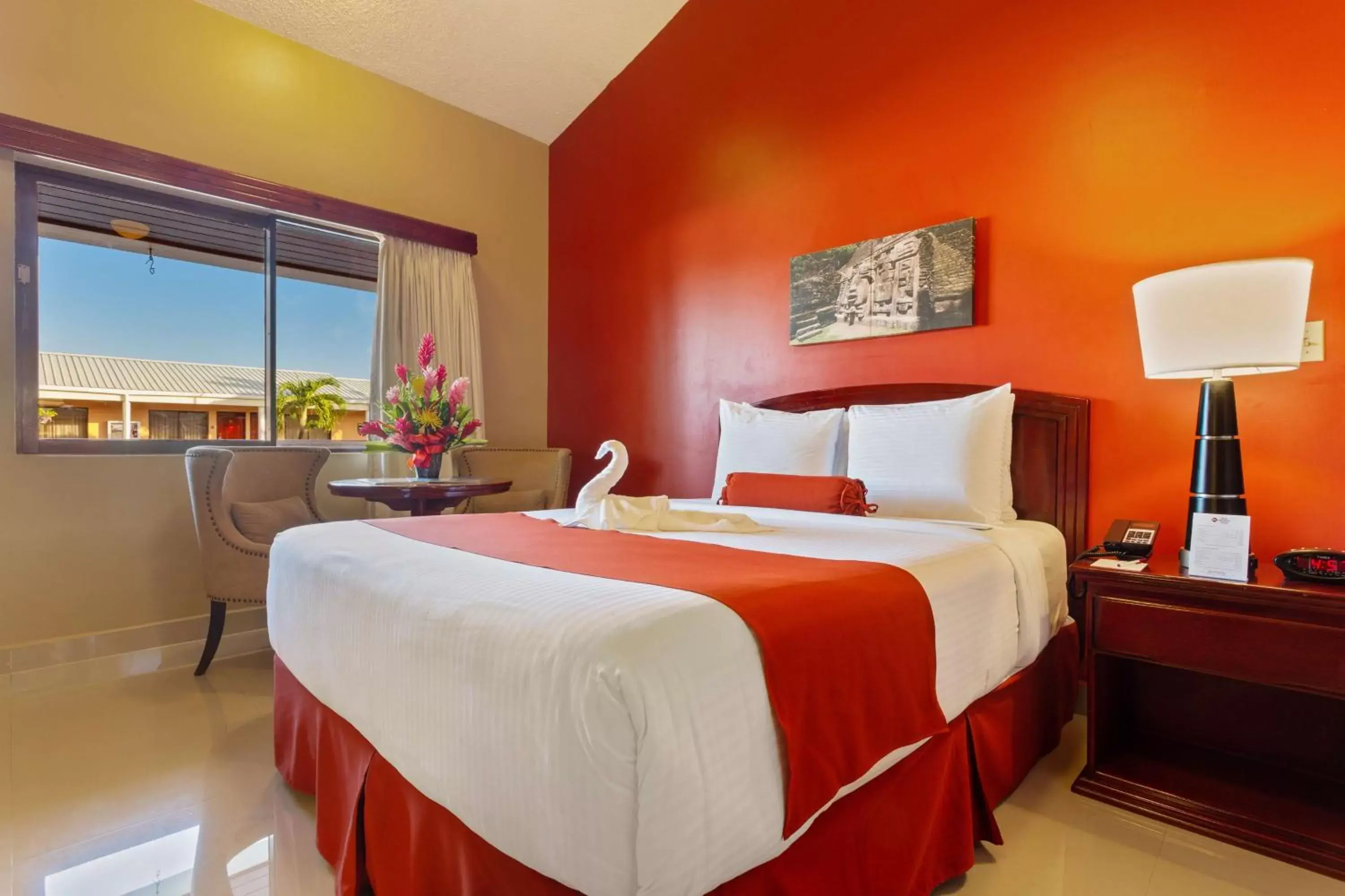 Photo of the whole room, Bed in Best Western Plus Belize Biltmore Plaza