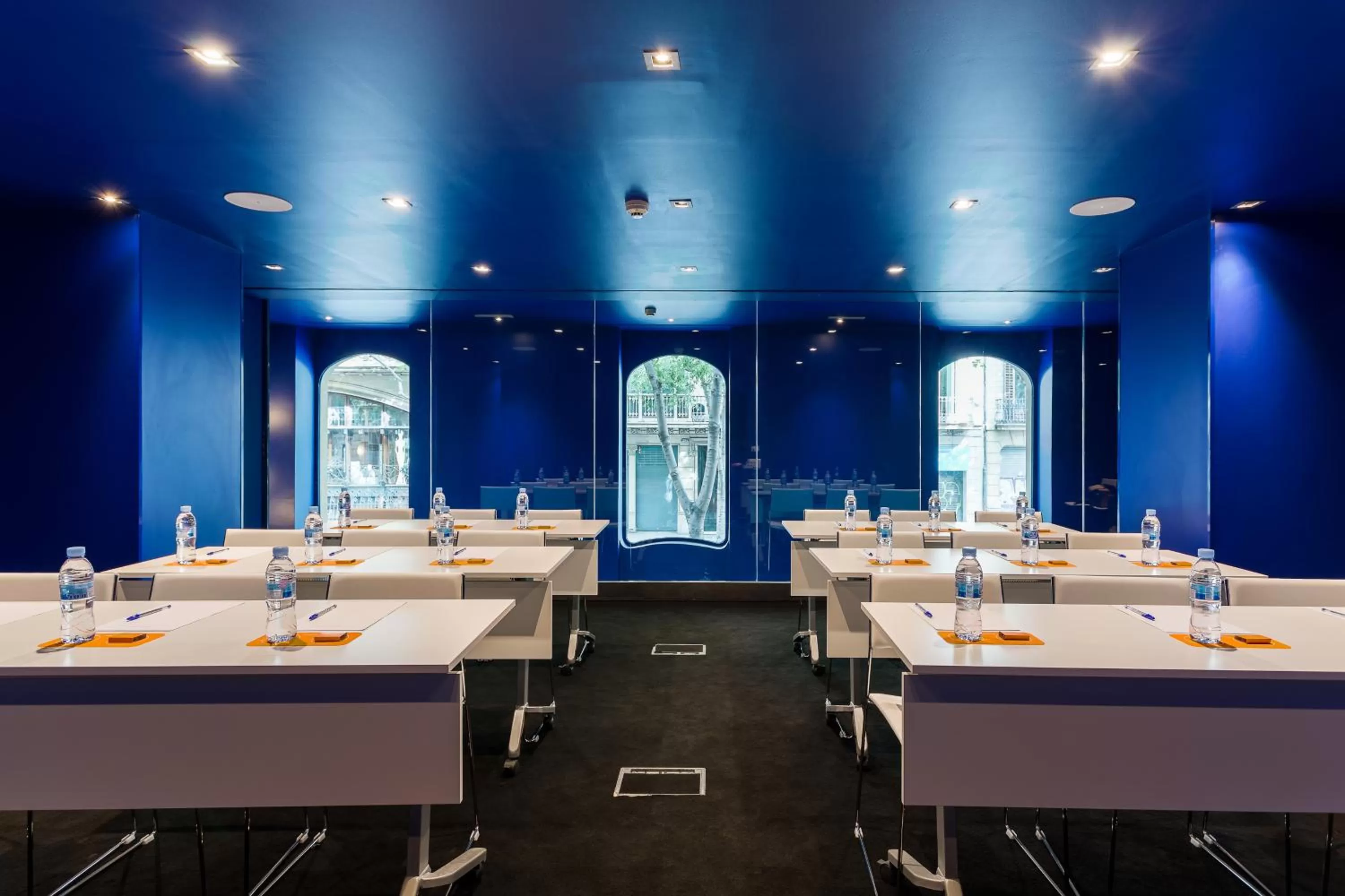 Banquet/Function facilities in Room Mate Carla, Barcelona