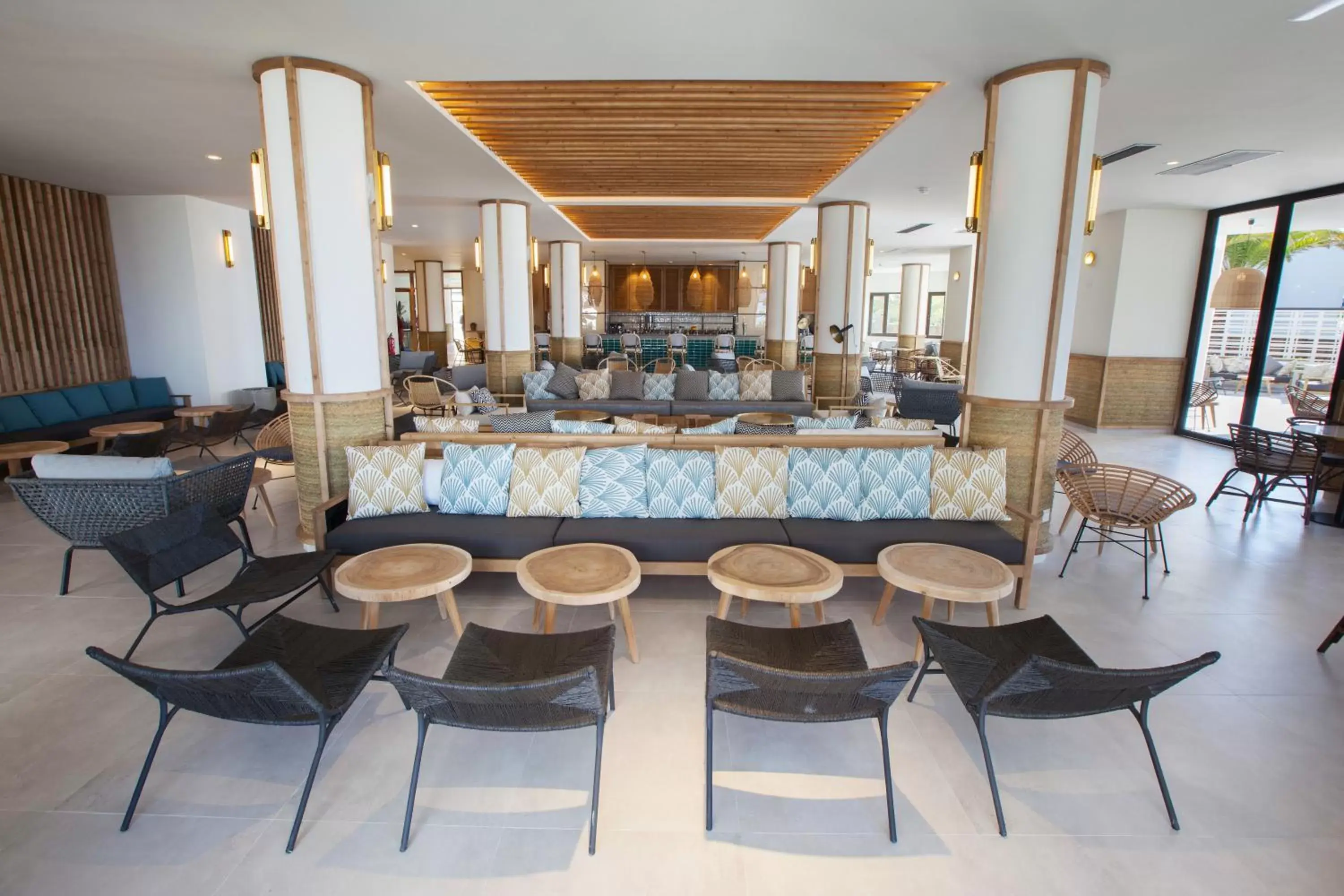 Restaurant/places to eat, Lounge/Bar in Corallium Dunamar by Lopesan Hotels - Adults Only