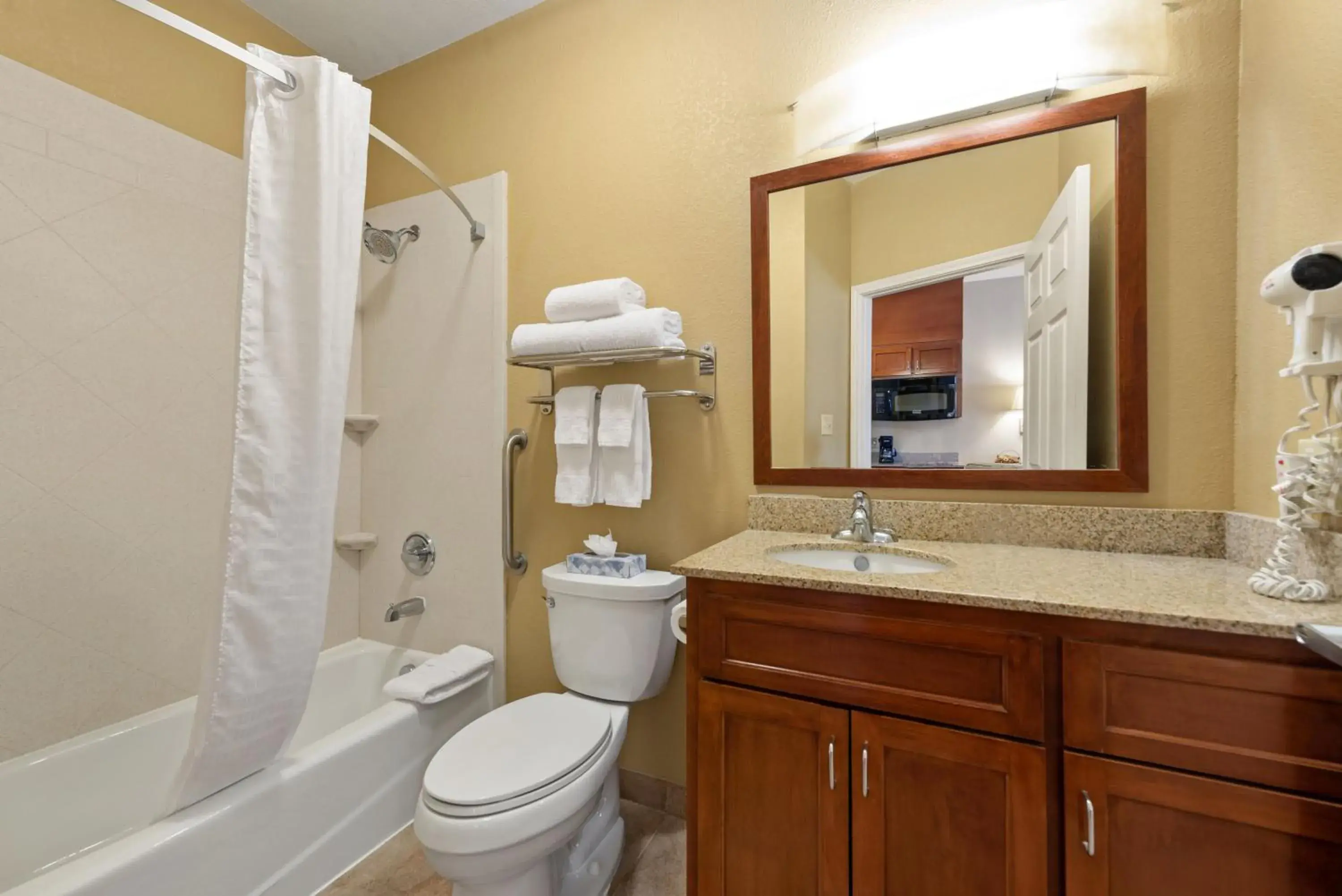 Bathroom in Extended Stay America Suites - Houston - IAH Airport