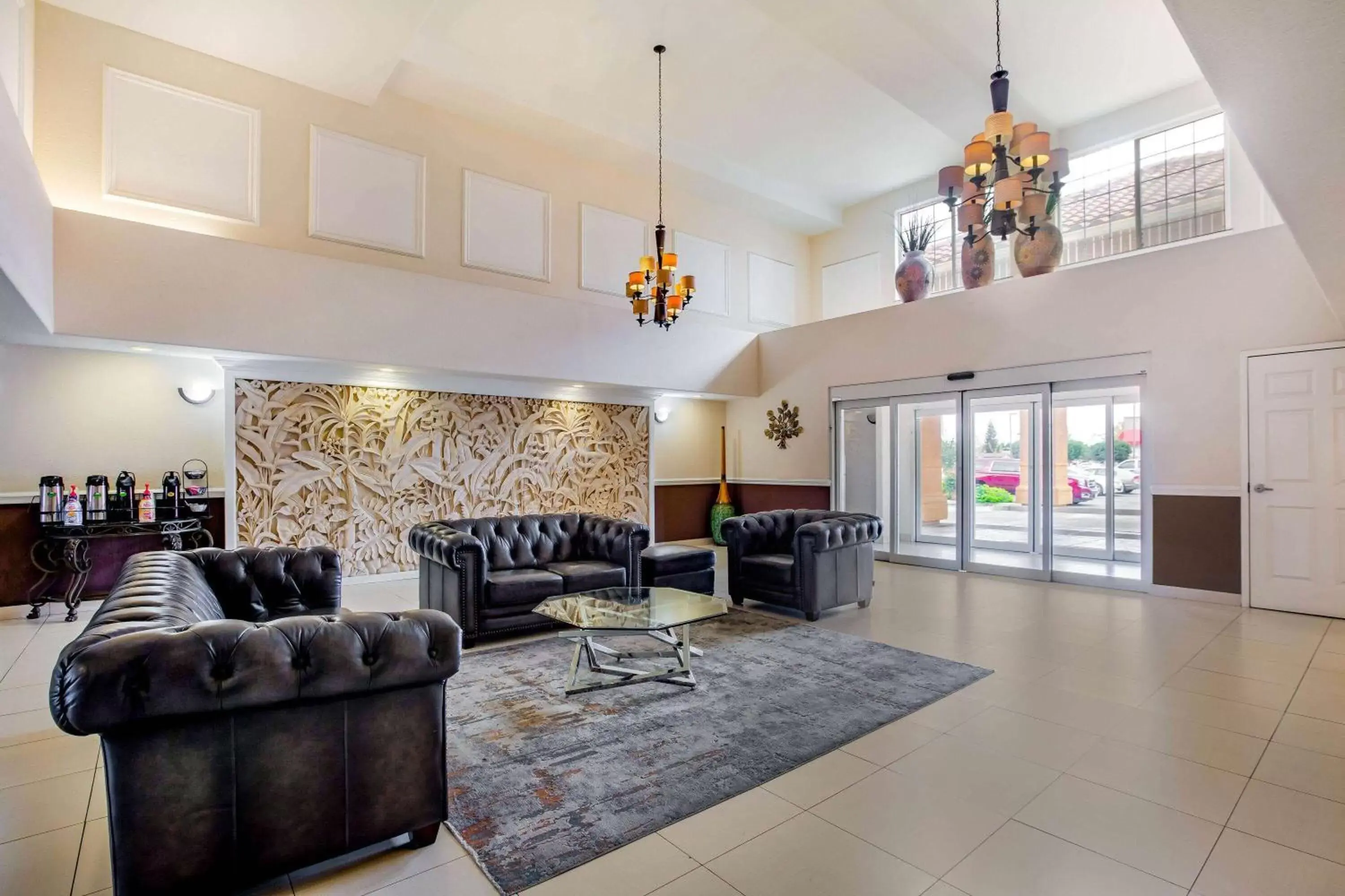 Lobby or reception, Seating Area in La Quinta by Wyndham Fowler