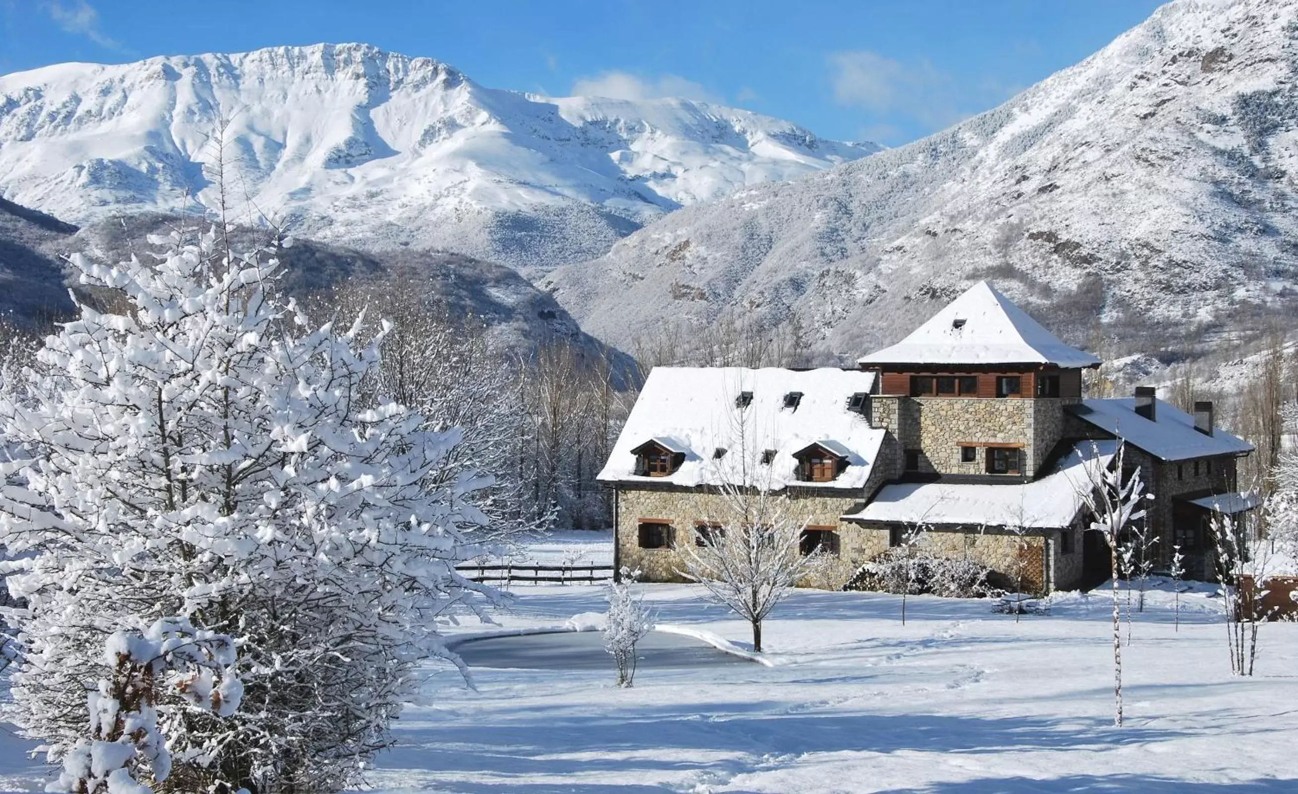 Winter in Hotel Selba d'Ansils