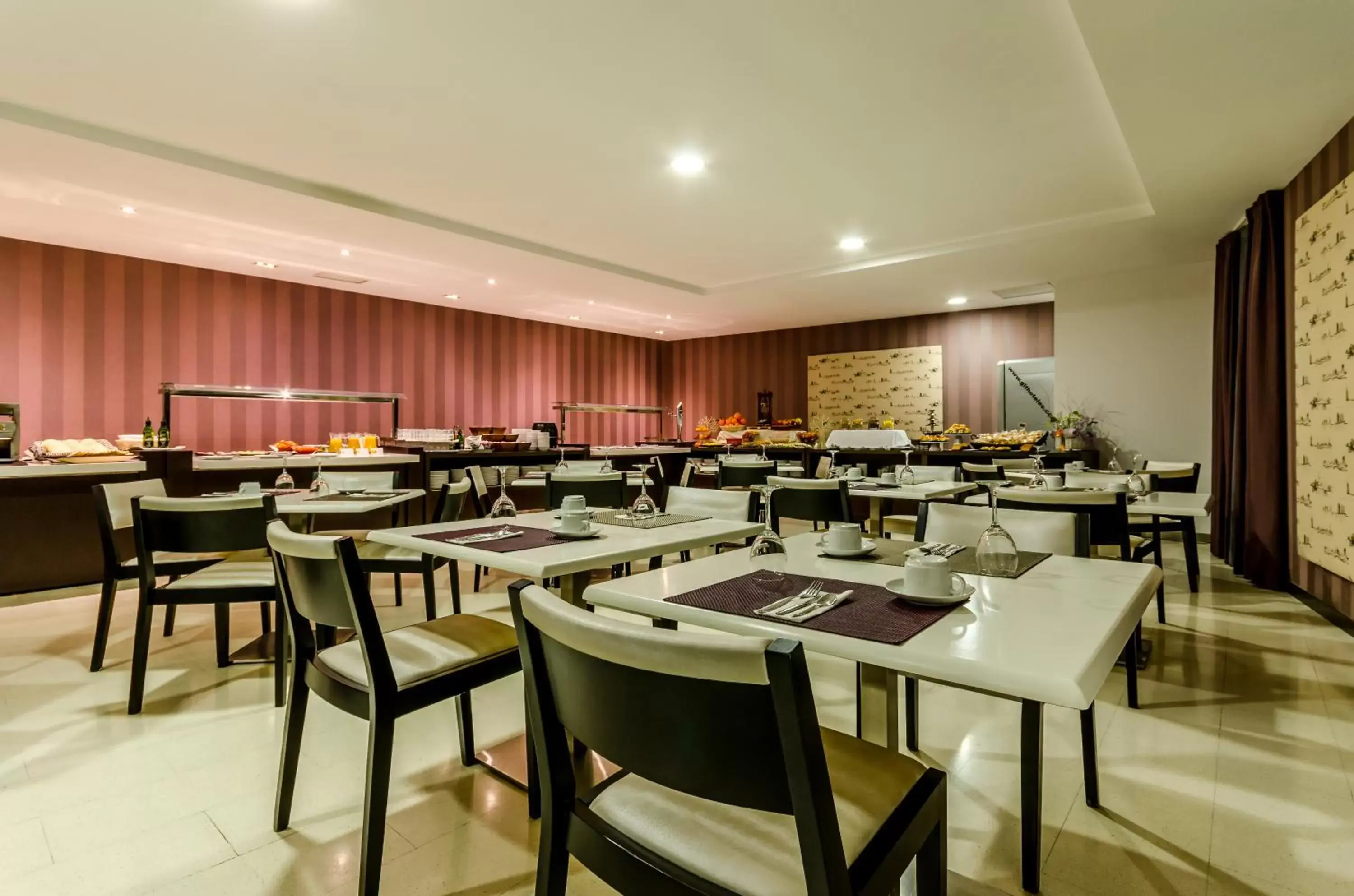 Lounge or bar, Restaurant/Places to Eat in YIT Vía Sevilla Mairena