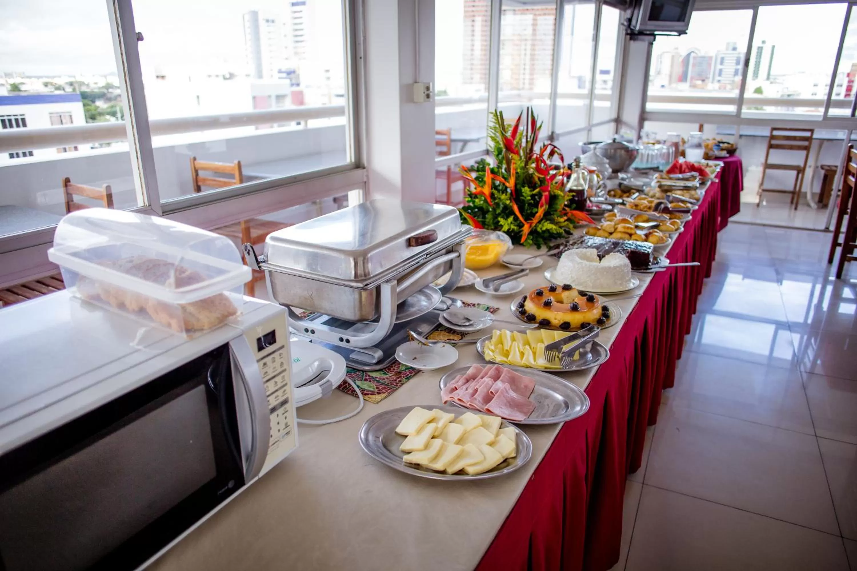 Restaurant/places to eat in Reis Palace Hotel