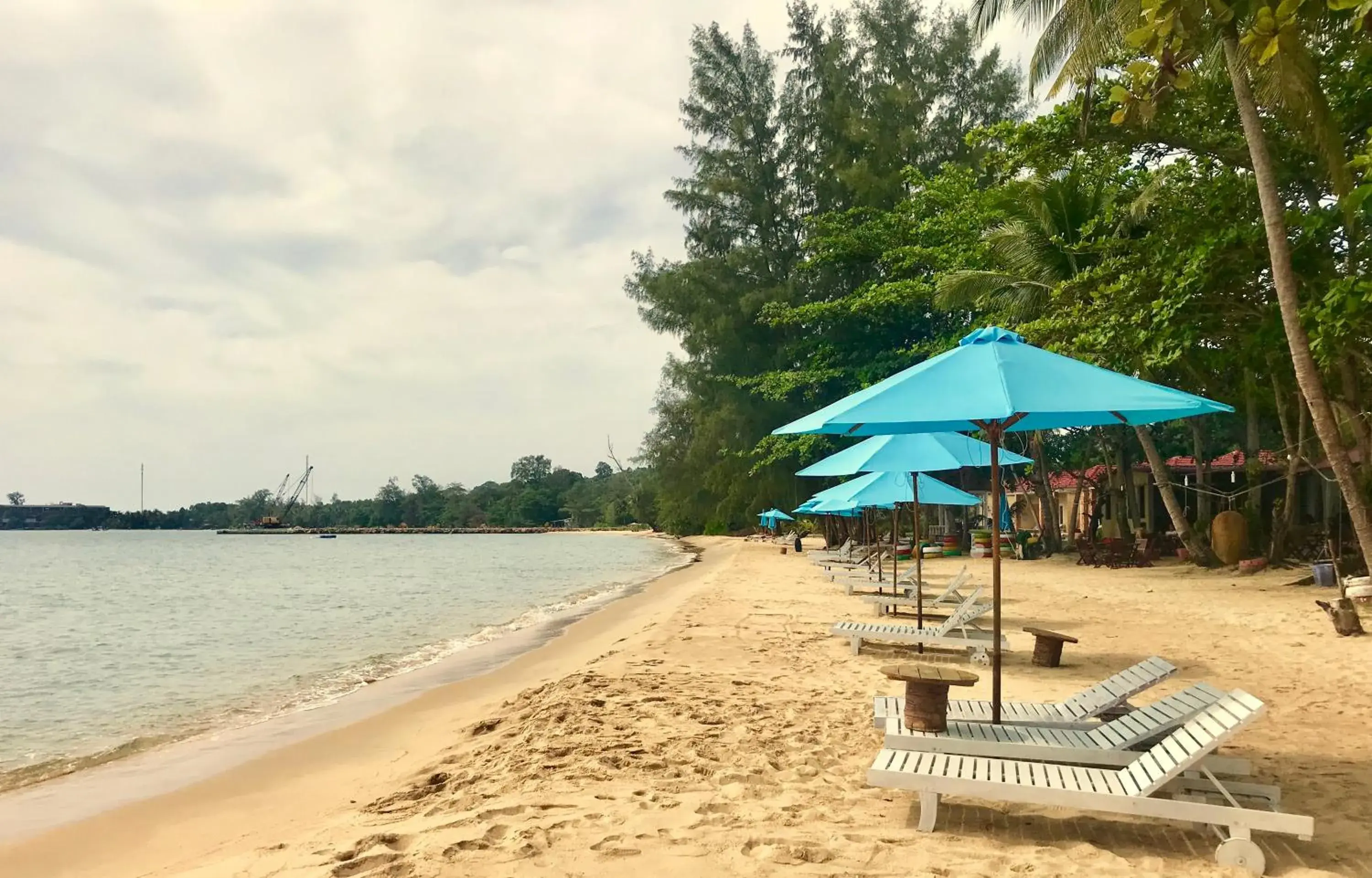 Beach in Vung Bau Resort