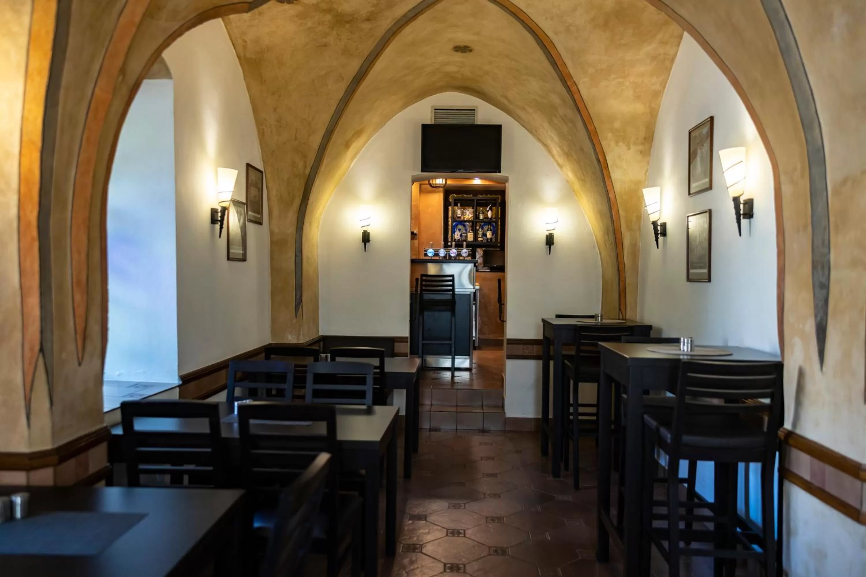 Restaurant/places to eat in Hotel Bílá Paní