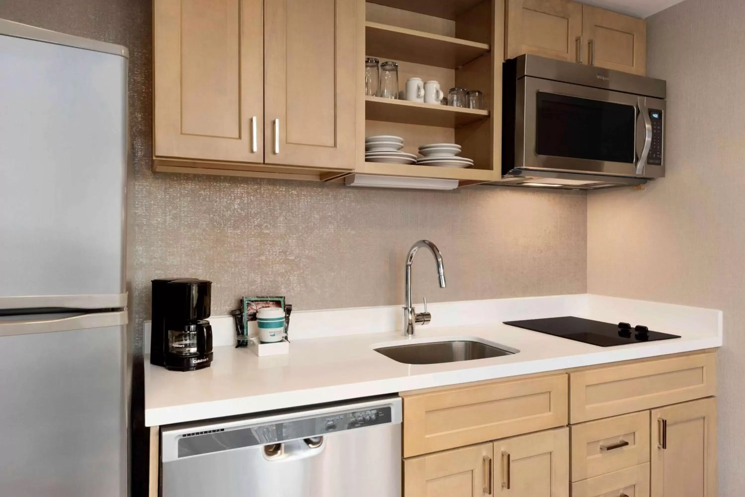 Kitchen or kitchenette, Kitchen/Kitchenette in Homewood Suites by Hilton Chicago Downtown West Loop