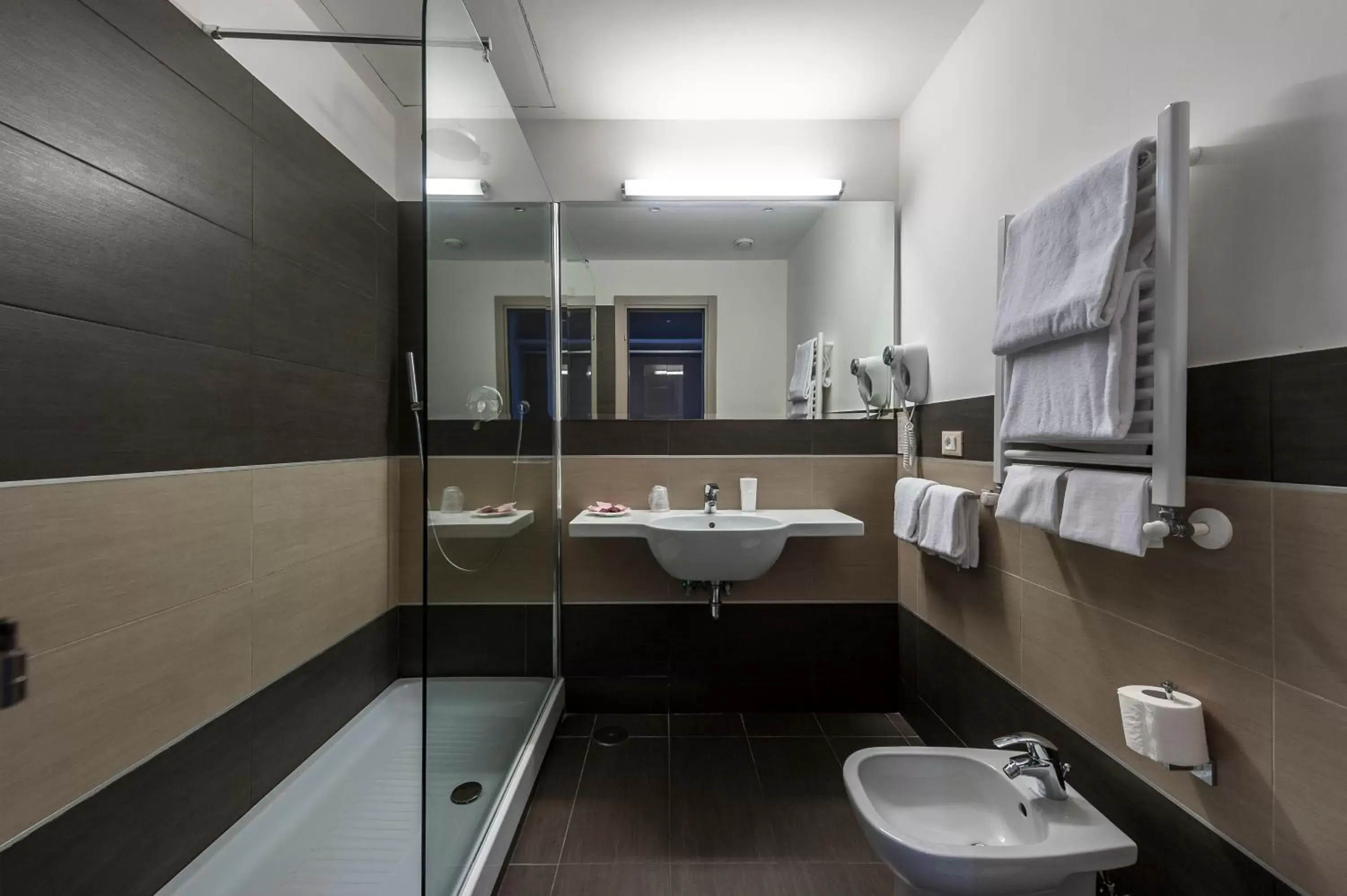 Bathroom in Hotel California