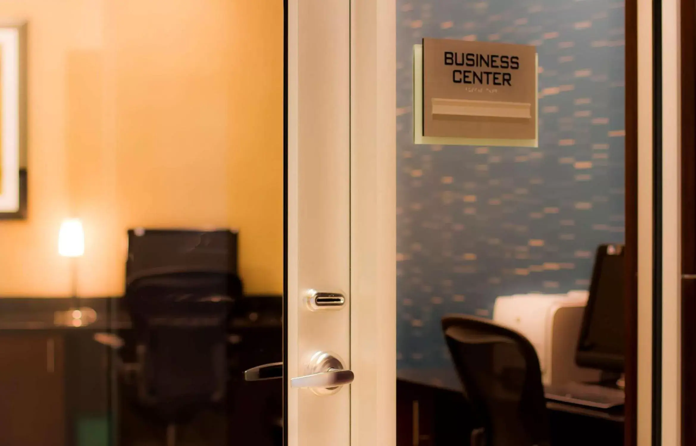 Business facilities in Embassy Suites by Hilton Denver Downtown Convention Center