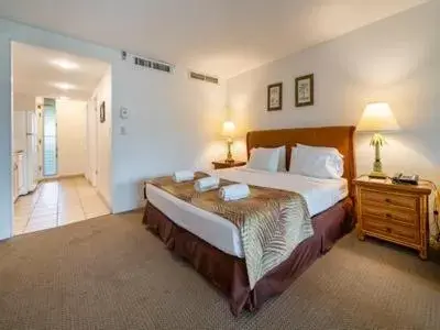 Bed in Kaanapali Maui at the Eldorado by OUTRIGGER Bed in Kaanapali Maui at the Eldorado by OUTRIGGER