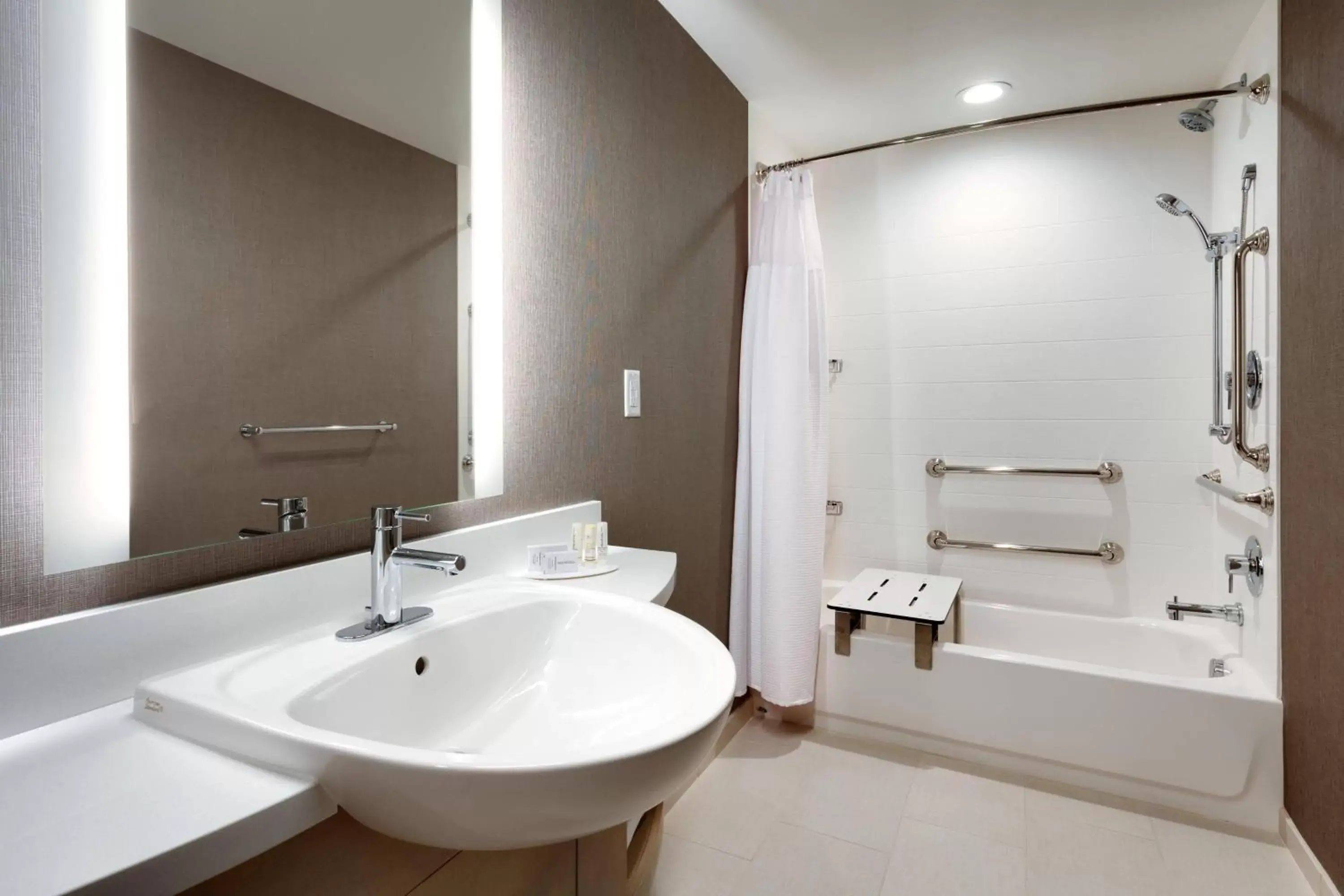 Bathroom in SpringHill Suites by Marriott Salt Lake City-South Jordan
