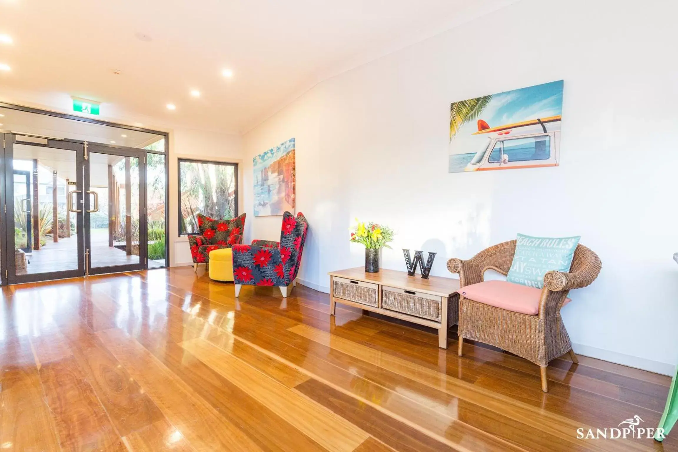 Lobby or reception, Seating Area in Sandpiper Motel Apollo Bay